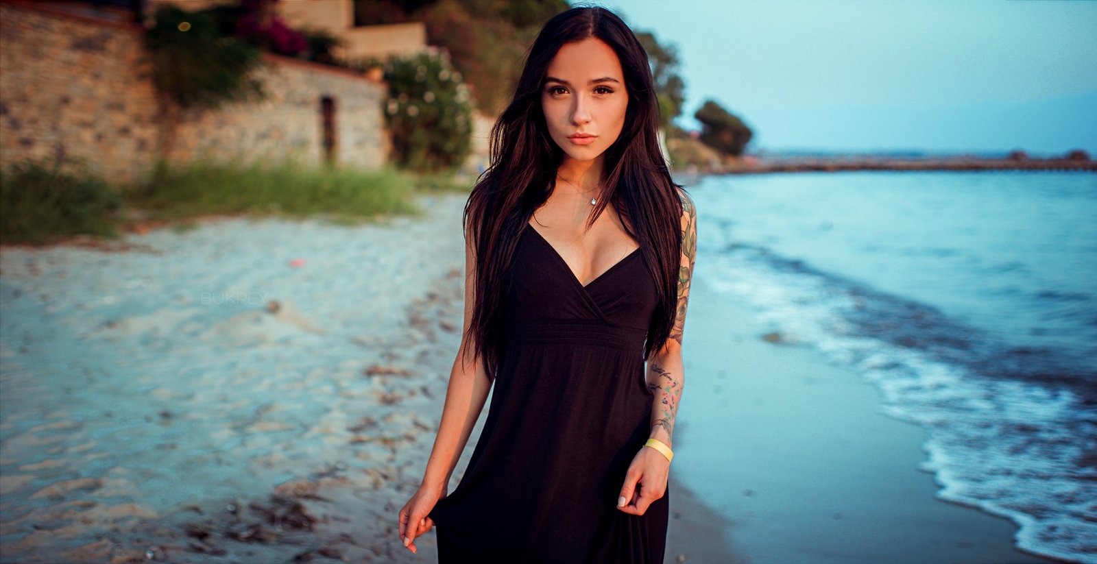 women's black sleeveless top portrait tattoo sea dress 2k