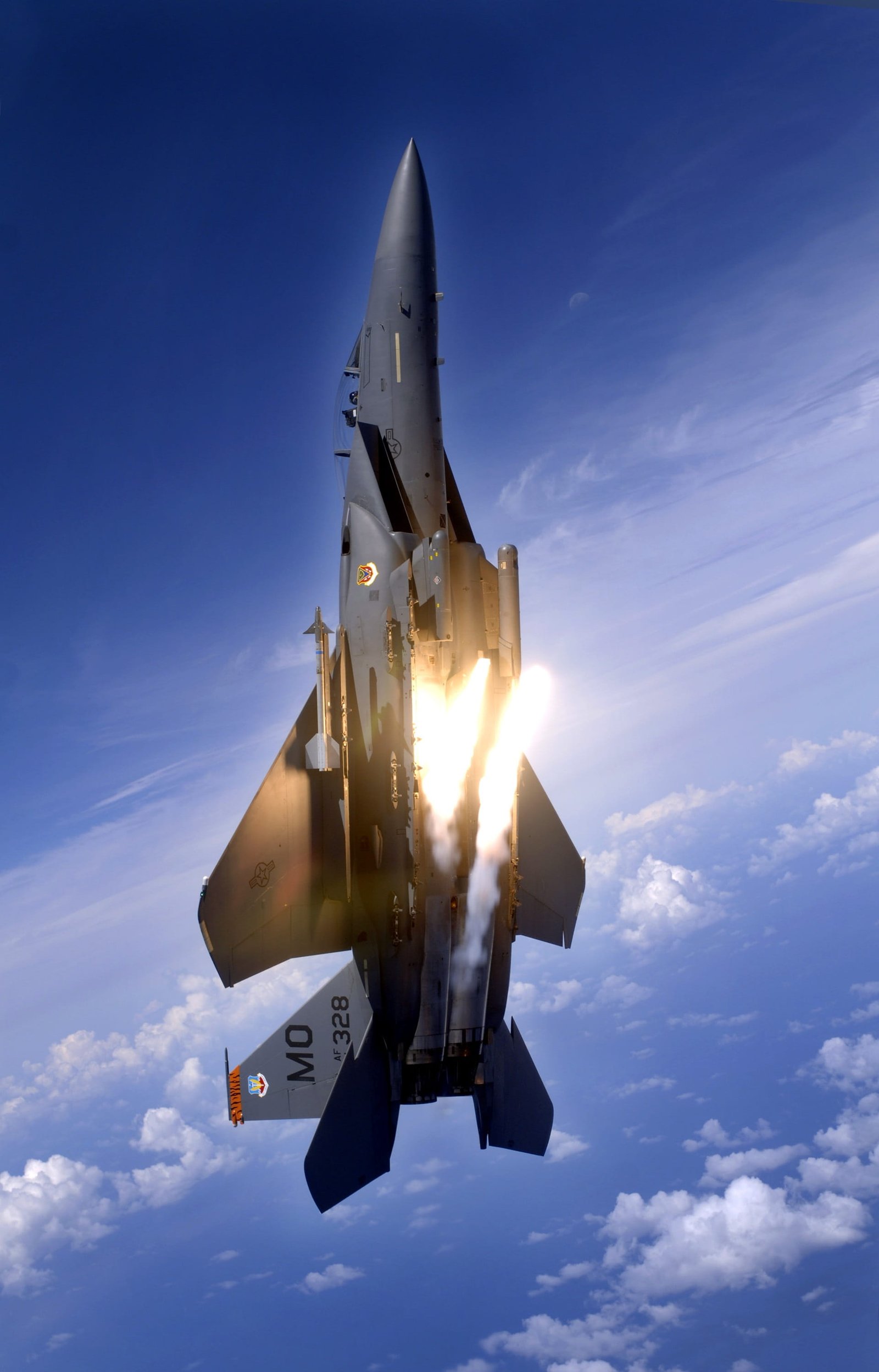 gray F 15 fighter jet Jet Fighter Vertical Climb Aircraft 2k