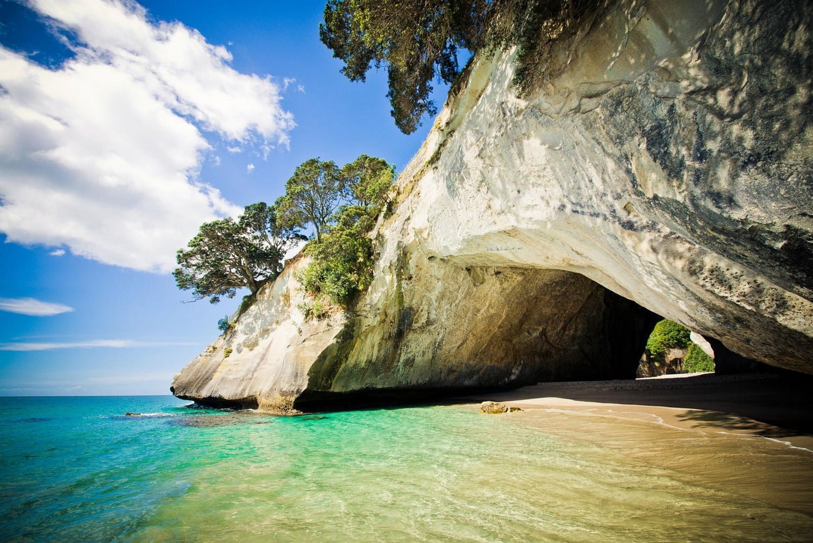 body of water nature landscape photography cave rock trees 2k