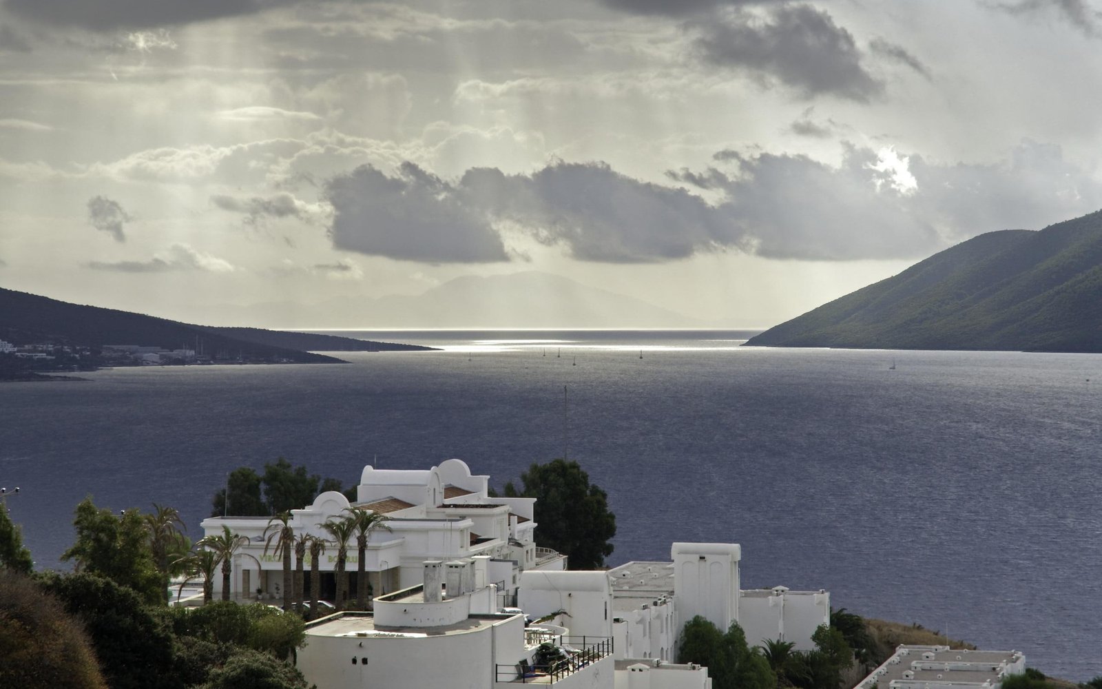 Bodrum beaches nature beautiful coastline house ocean boats 2k