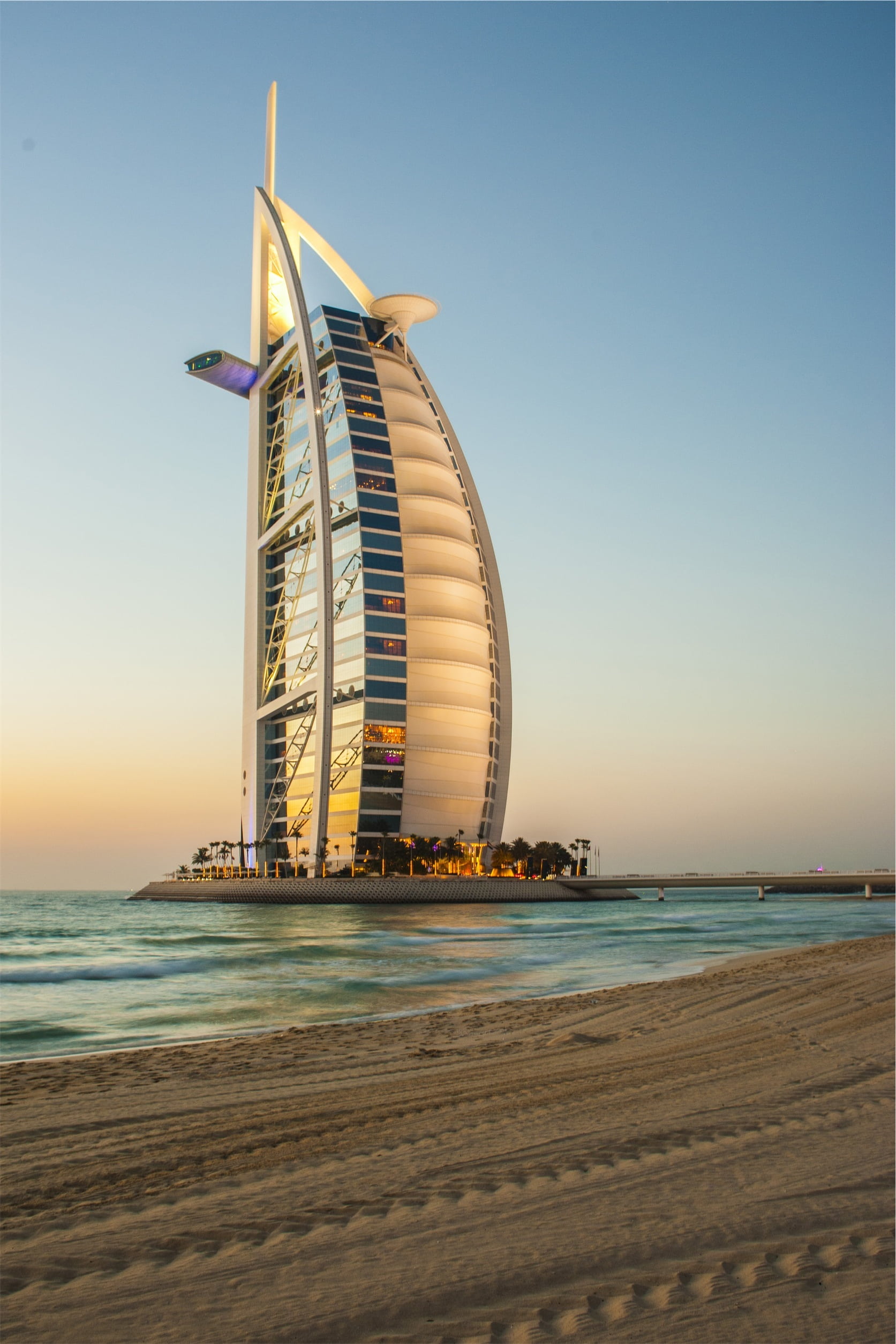 Burj Al Arab Saudi dubai hotel architecture beach sand 2k
