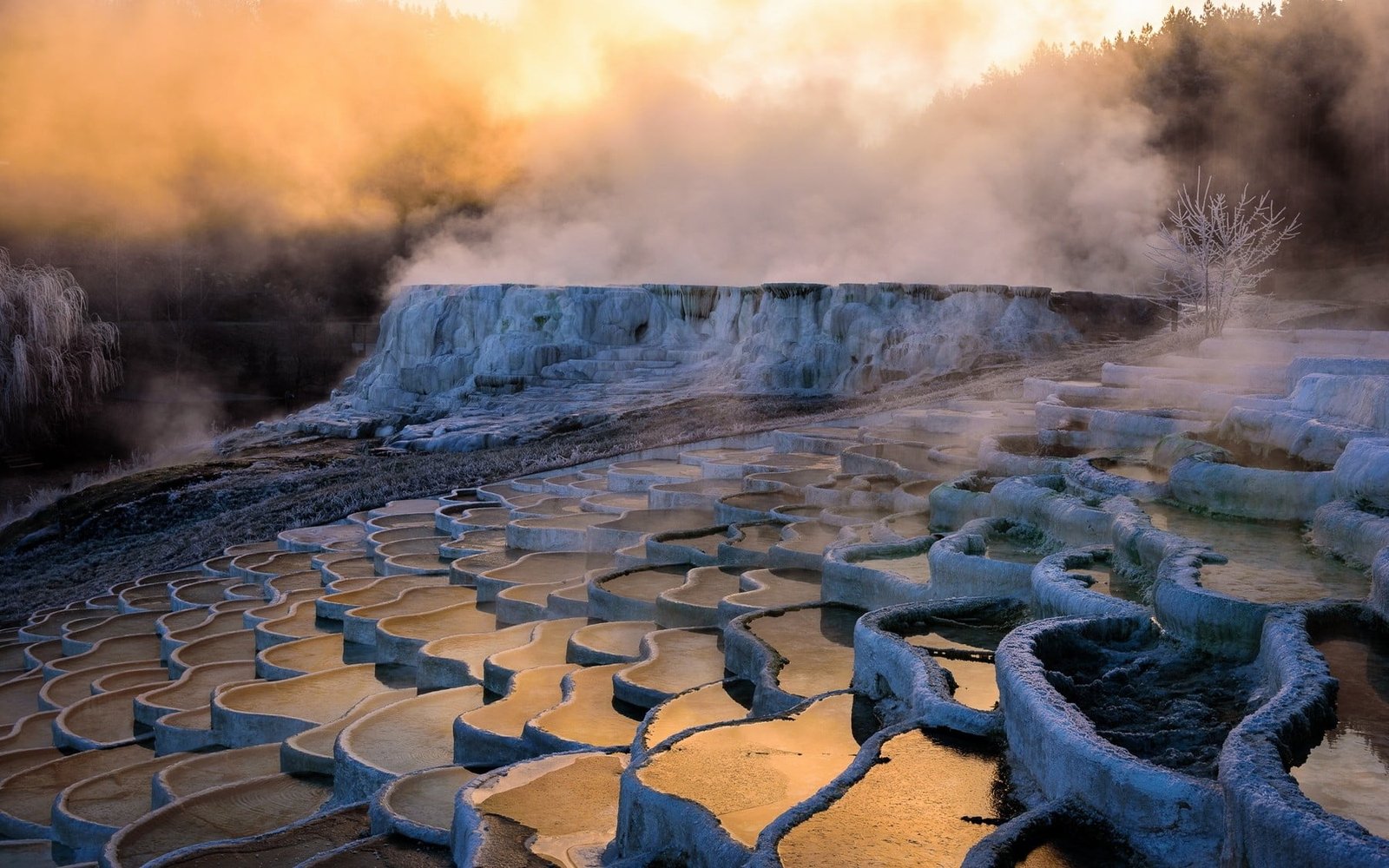hot spring nature landscape water mist terraces Pamukkale 2k