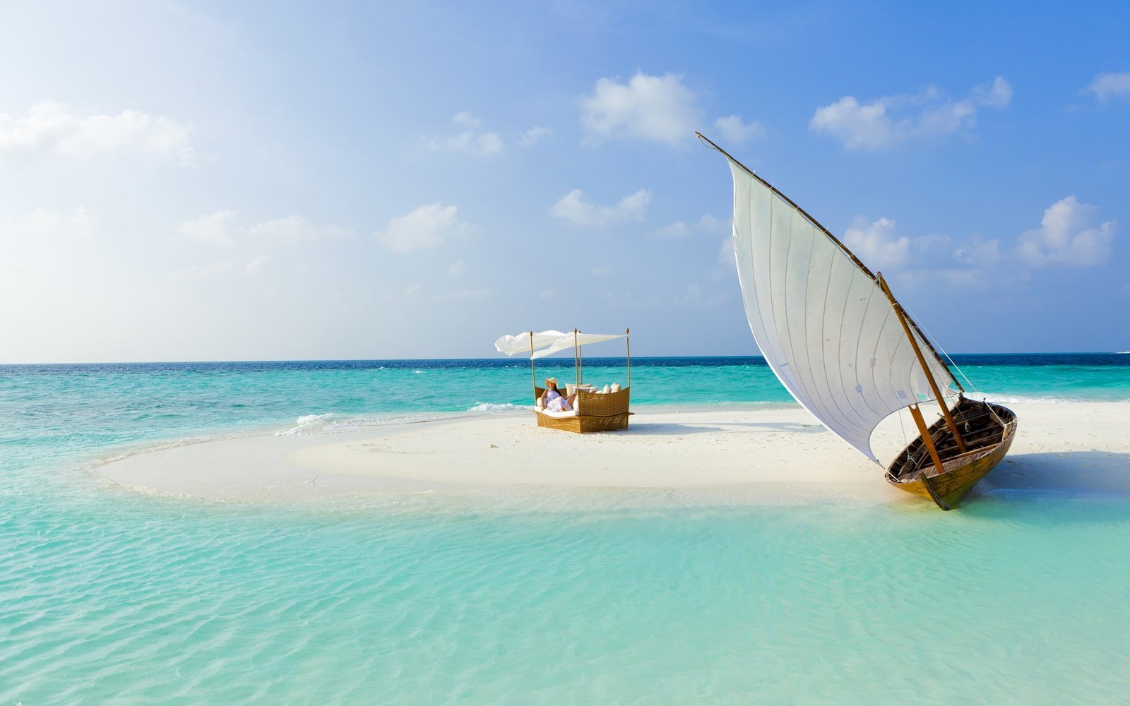 Wallpaper Maldives Beach Tropical Sea Sand Island Boat Summer 2k