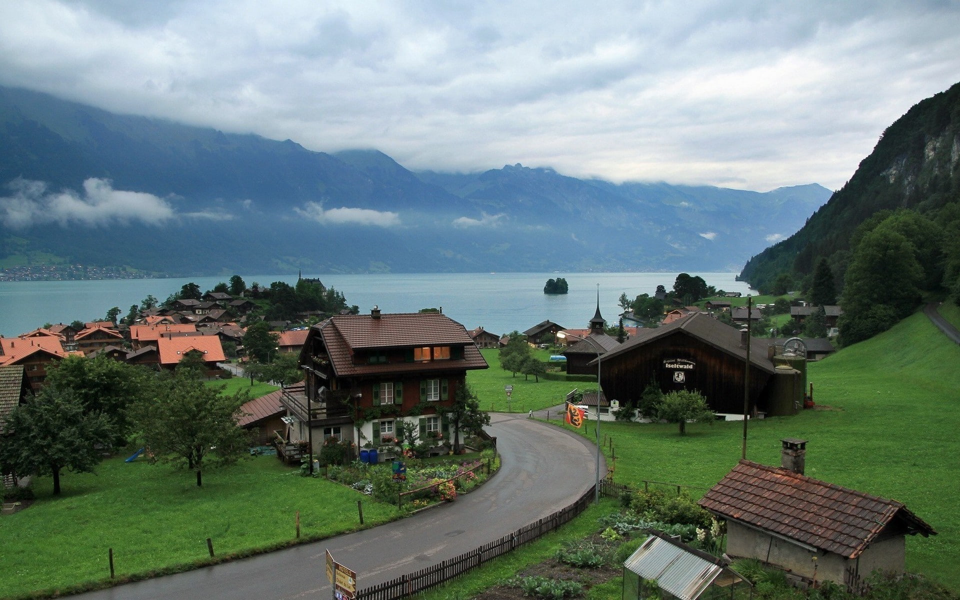 landscape Switzerland Iseltwald Lake Brienz mountains architecture 2k