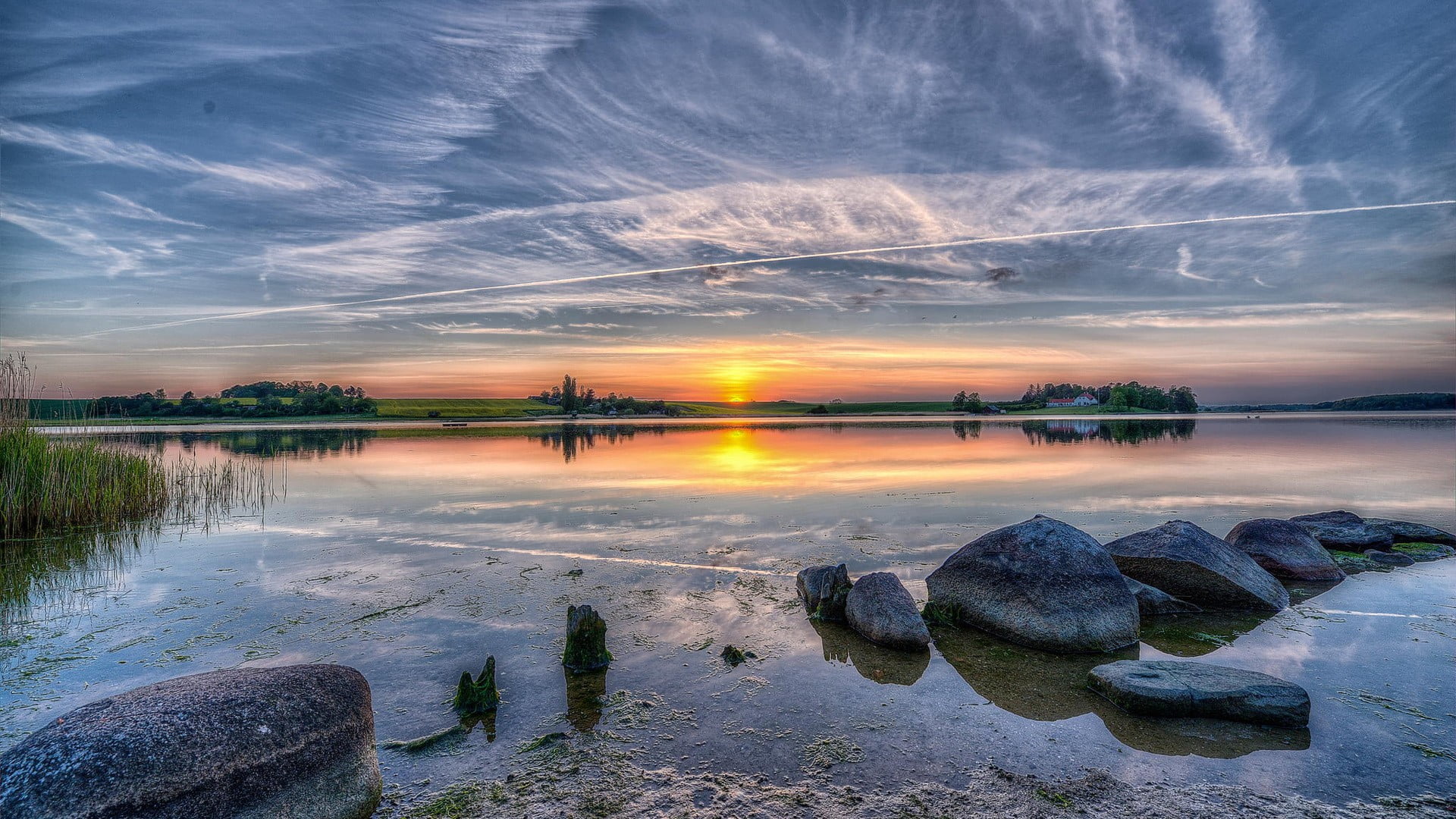 body of water landscape nature beach sky sunlight sunset 2k