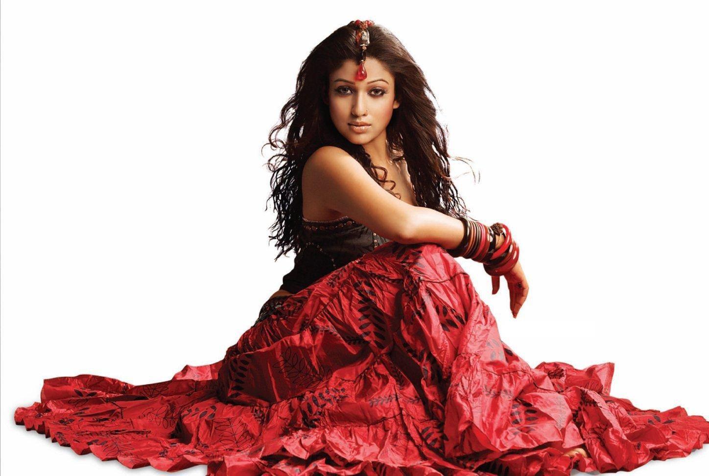 nayanthara cute hd wallpaper actress Indian celebrities celebrity