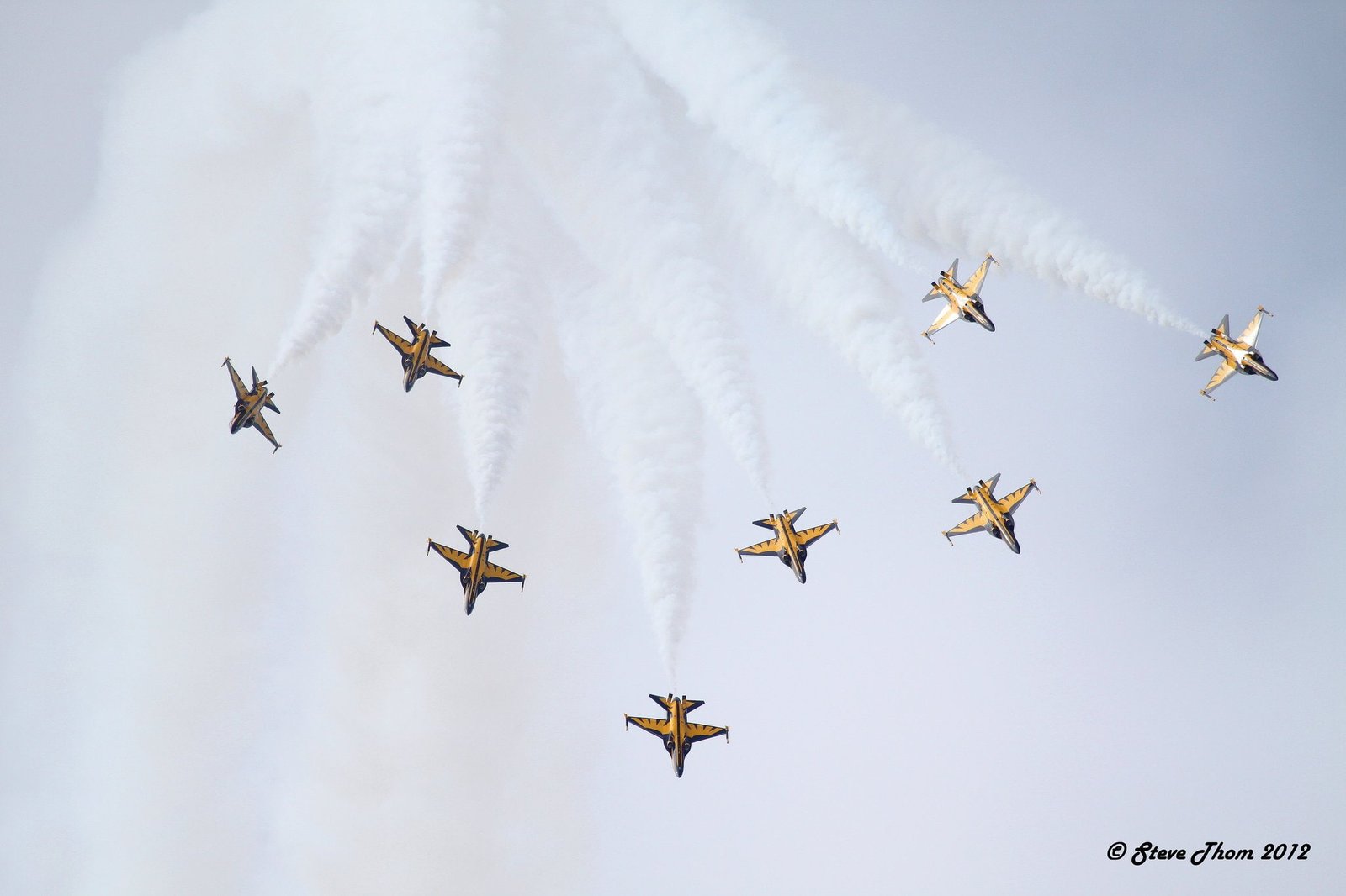 aerobatic air aircrafts black eagle eagles golden jets 2k