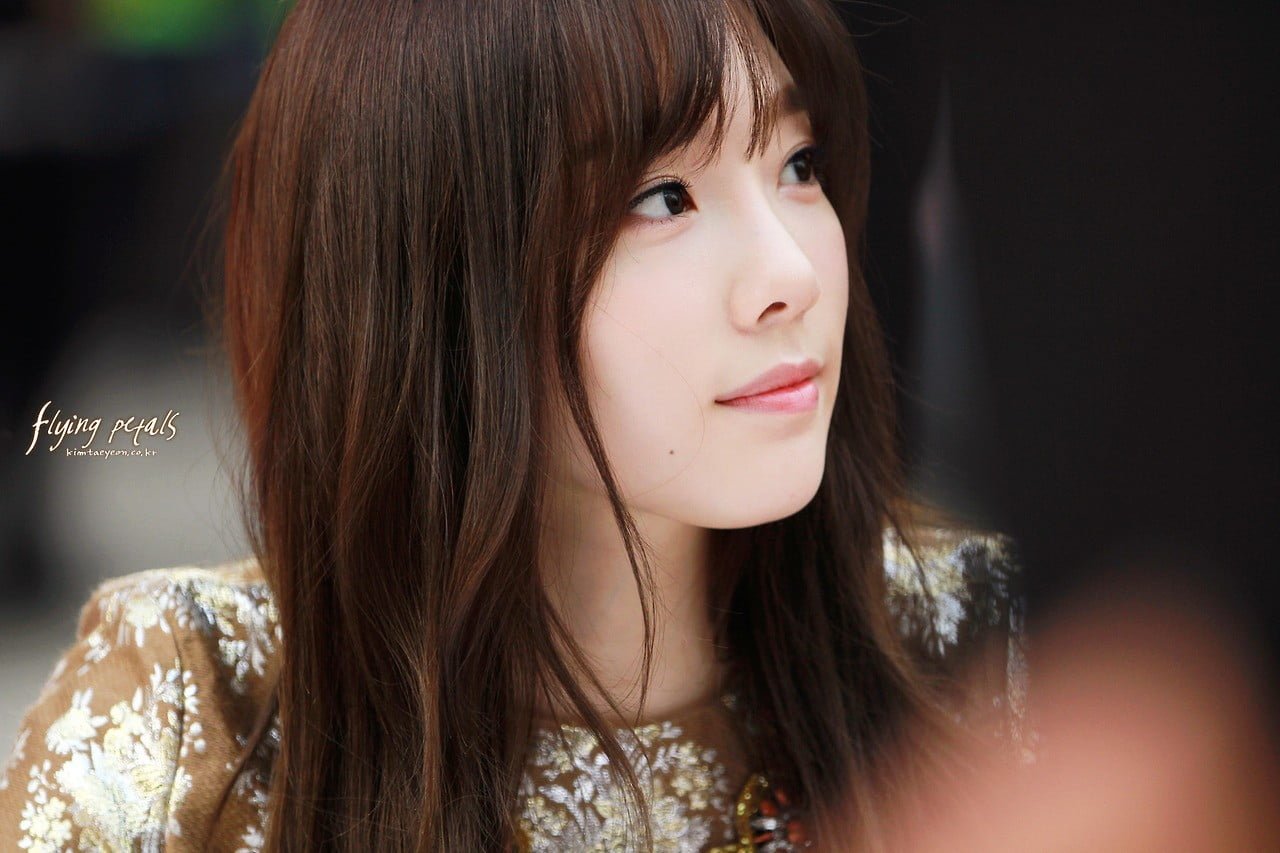 Kim Tae Yeon Asian Korean women headshot portrait one person