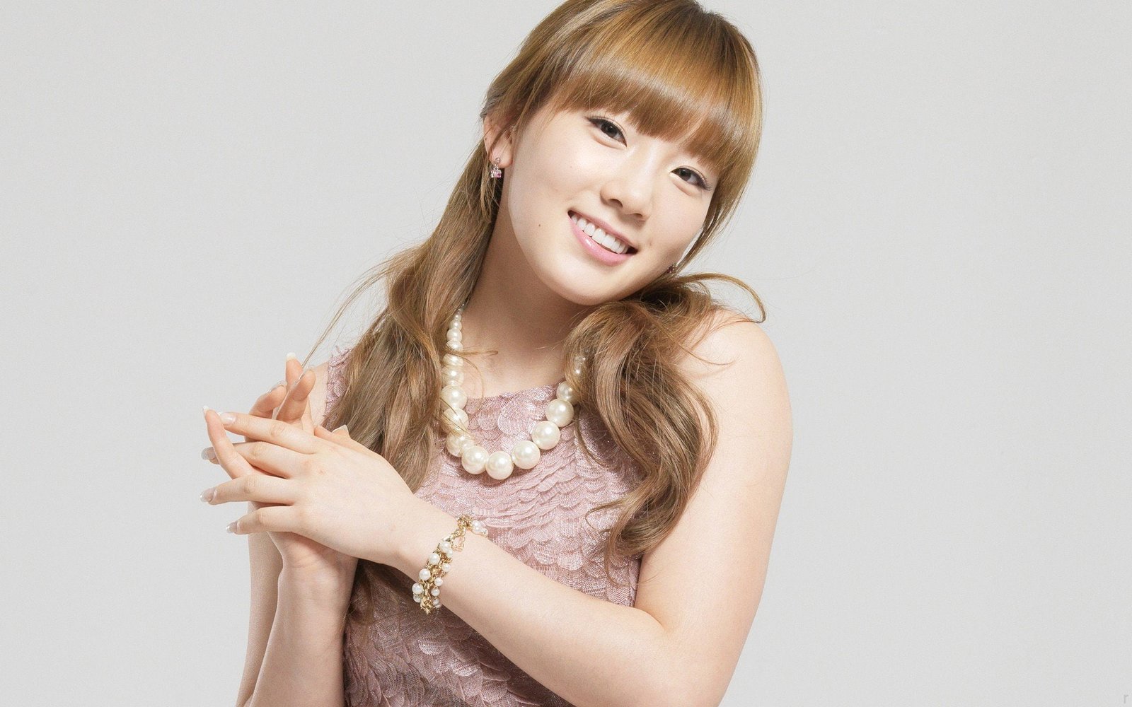 asians blondes celebrity generation girls k pop kim korean 2k