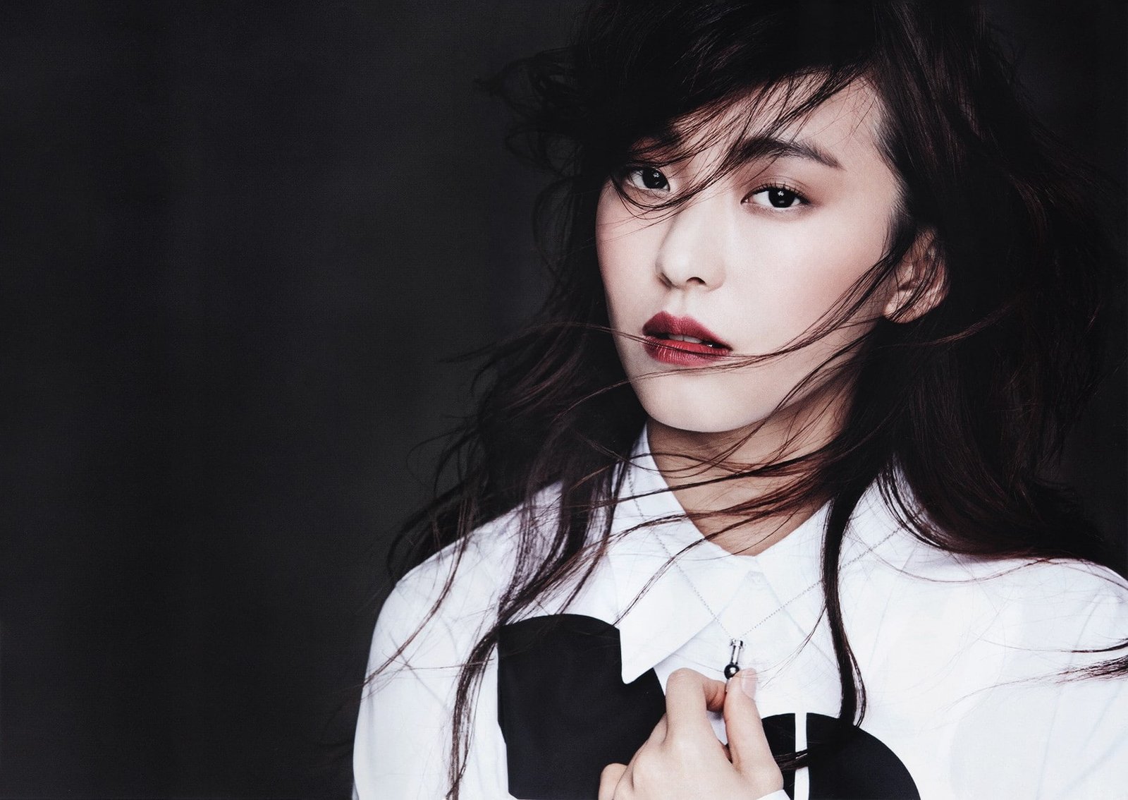 k pop asian sistar yoon bora starship entertainment korean hair in face 2k