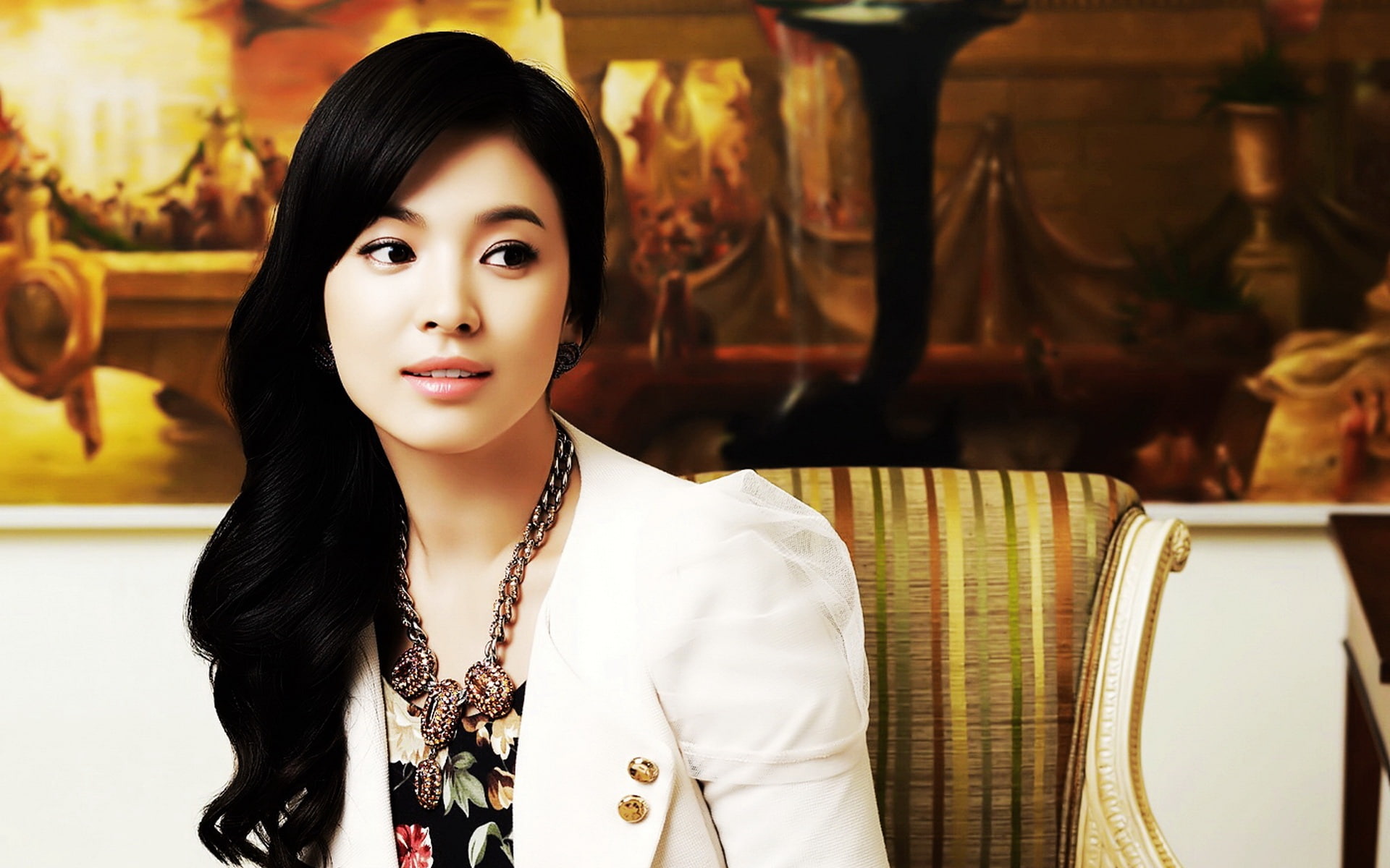 Song Hye Kyo 04 women s white blazer; black and green floral top 33 2k