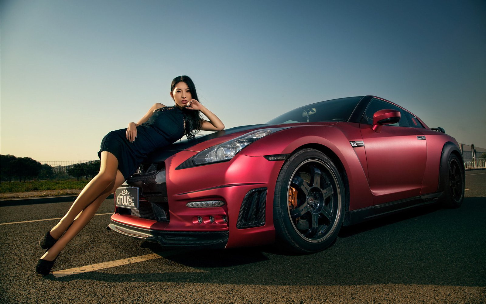 women s black sleeveless dress and red coupe machine auto girl 2k