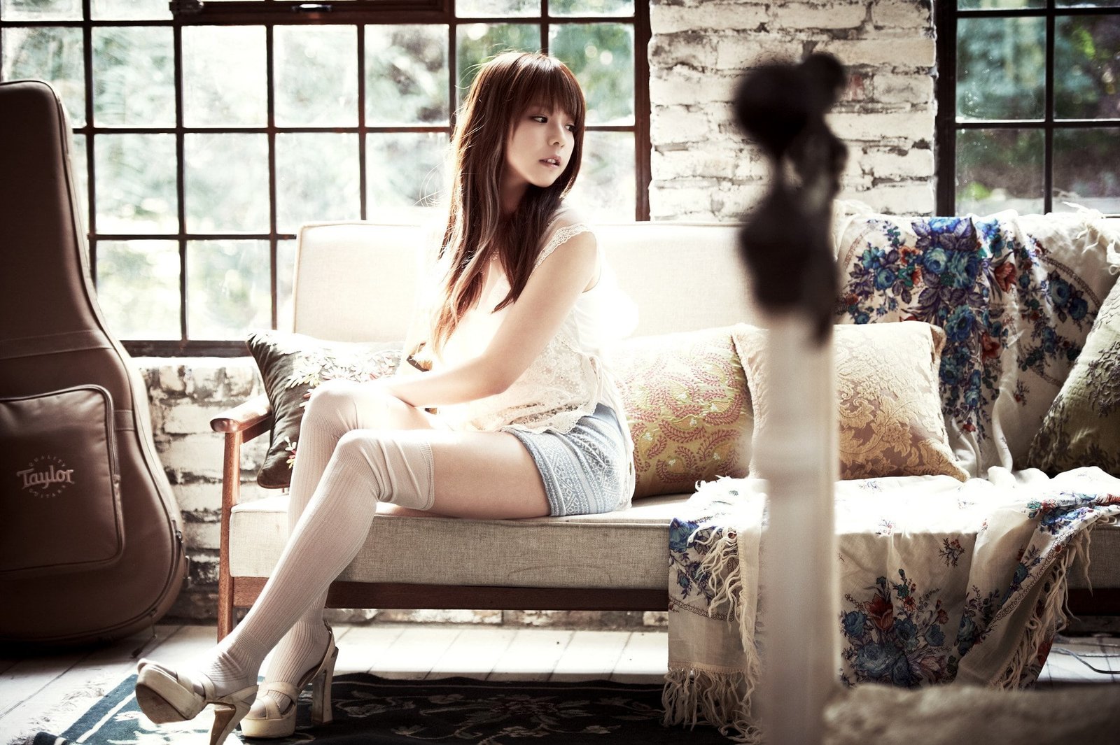 korean girl group window real people furniture sitting 2k