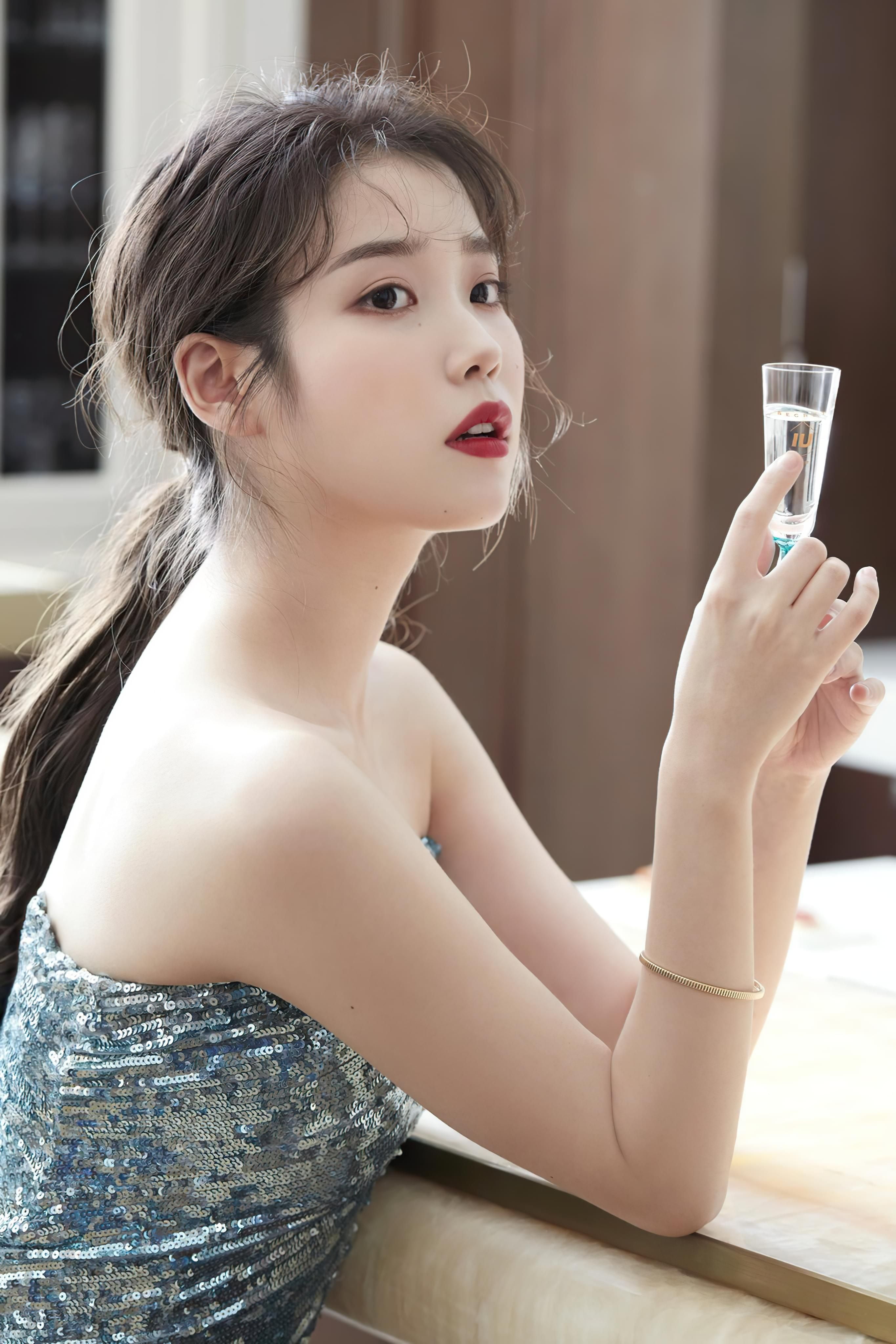 IU K pop korean women actress 36 2k Lee Ji-eun