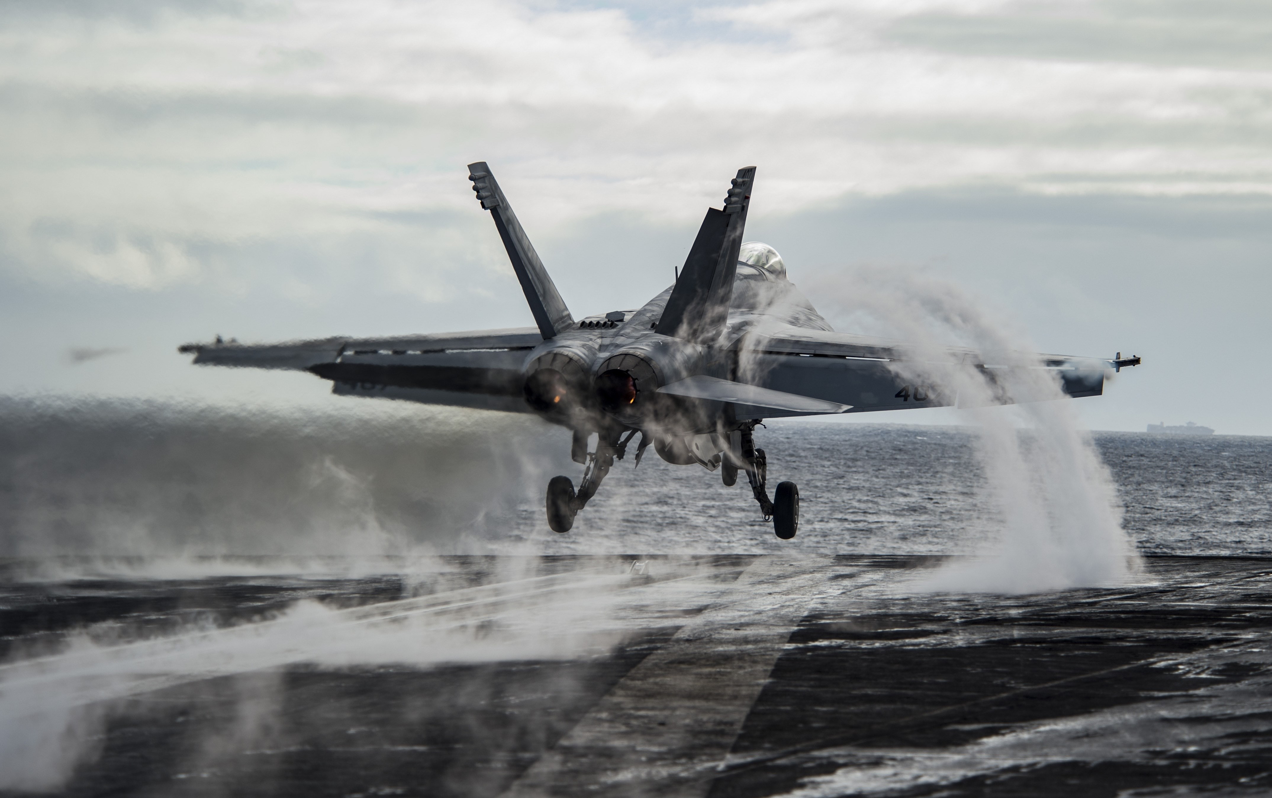 mcdonnell douglas fa 18 hornet sky cloud water motion 2k 4k