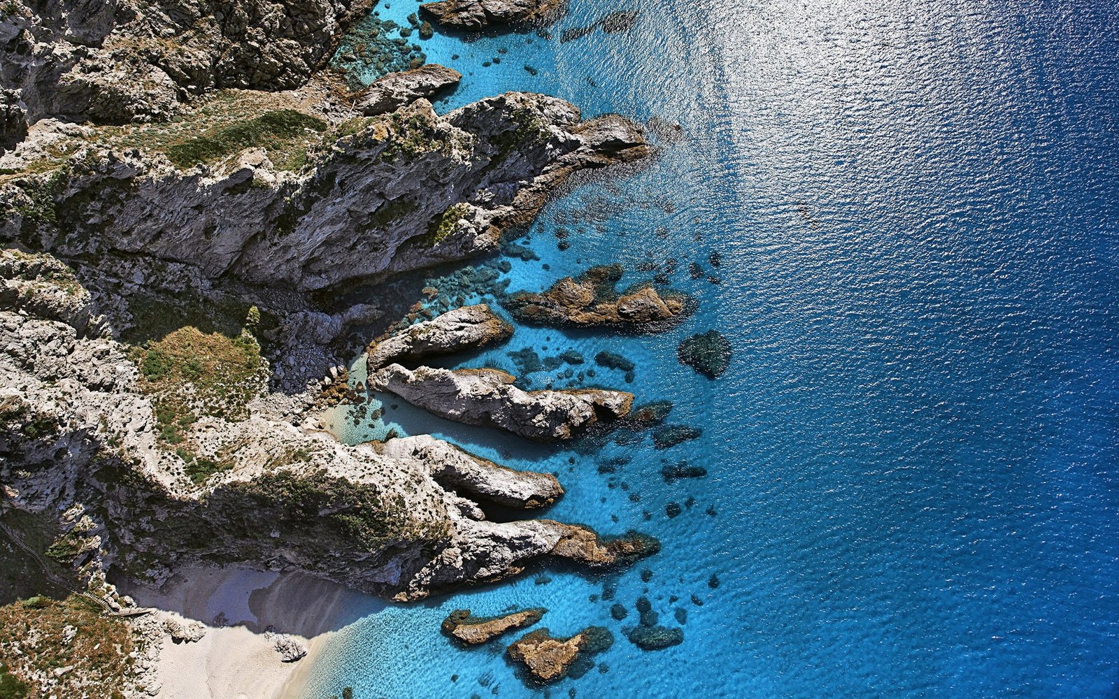 Sunny shores italy Windows 10 Desktop Wallpap blue body of water 2k