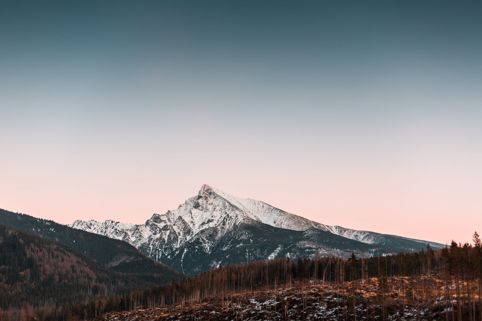 Krivan Peak Slovakia autumn cloudless cold dawn europe evening 2k 4k 5k