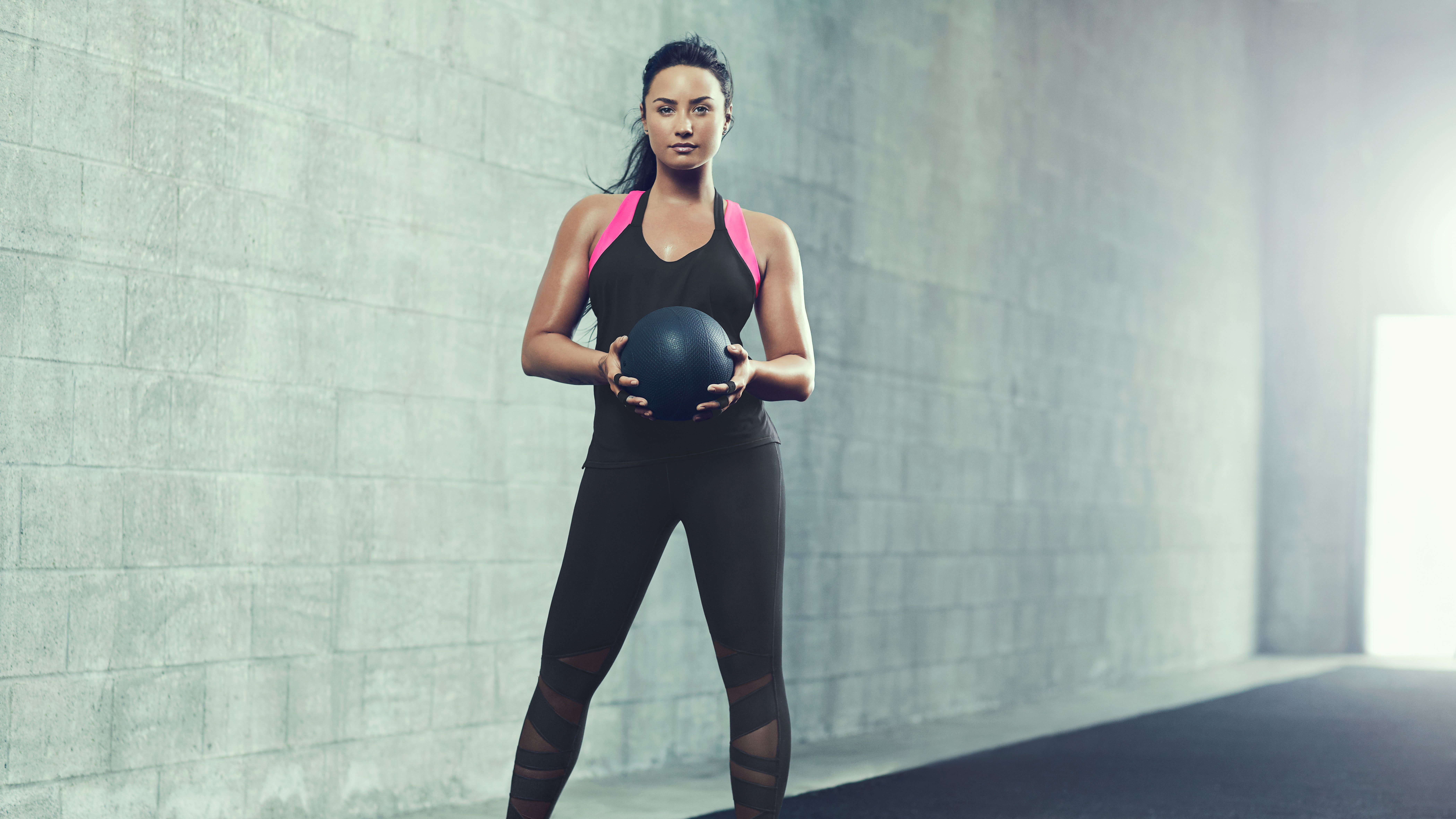 Photoshoot Demi Lovato Fitness Fabletics healthy lifestyle 2k 4k 5k 8k