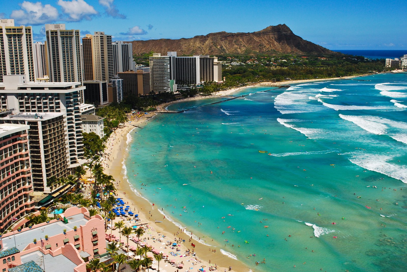 sea near buildings aerial photography wave the ocean Hawaii 2k 4k
