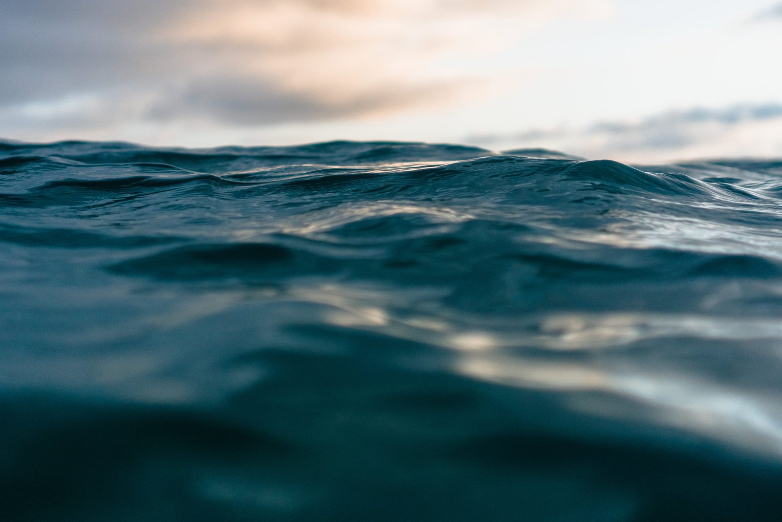 close up photo of body water wave ripple sky ocean sea 2k 4k 5k