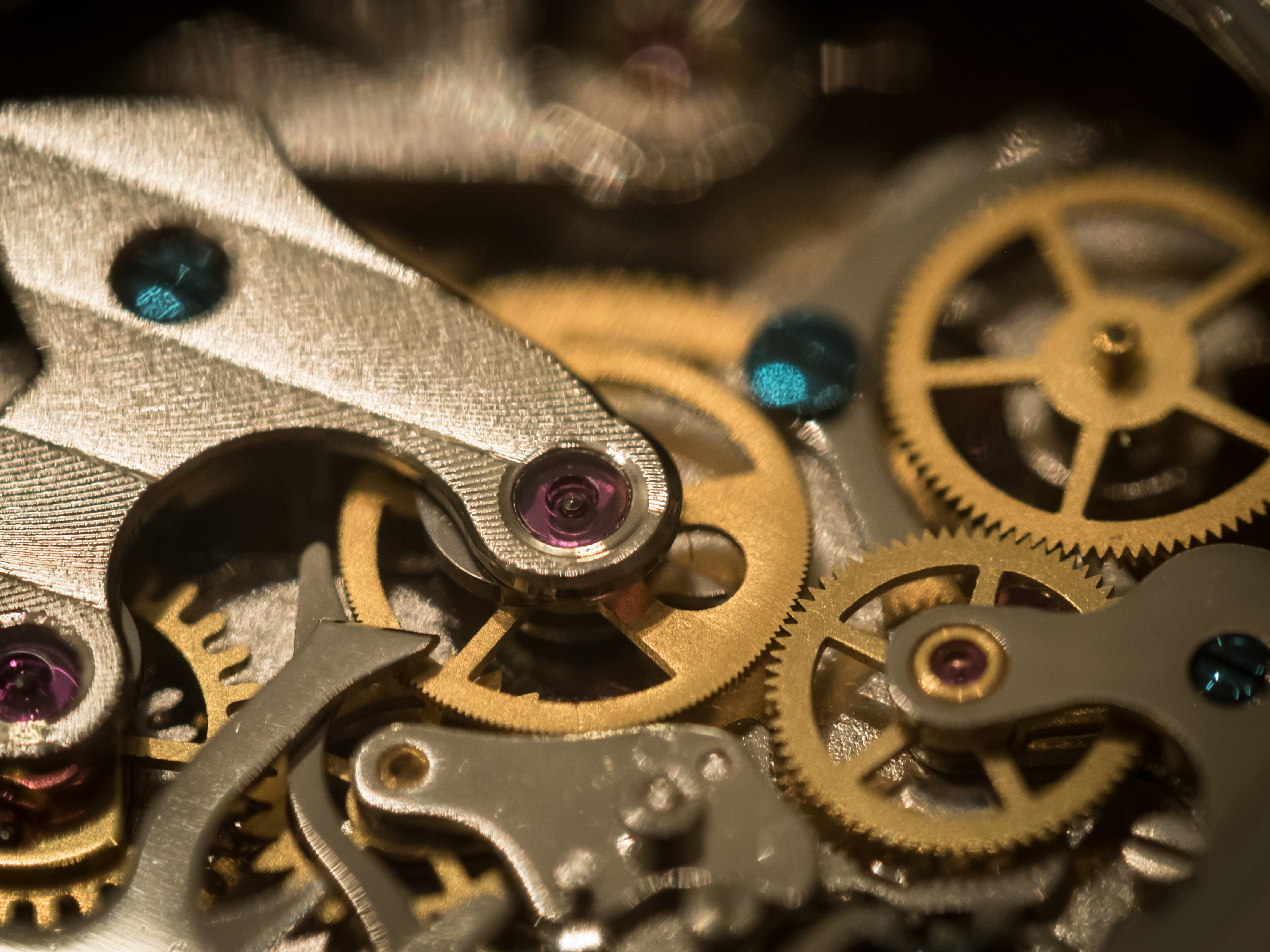 close up photo of gear seagull Detail Photography 2k 4k 5k