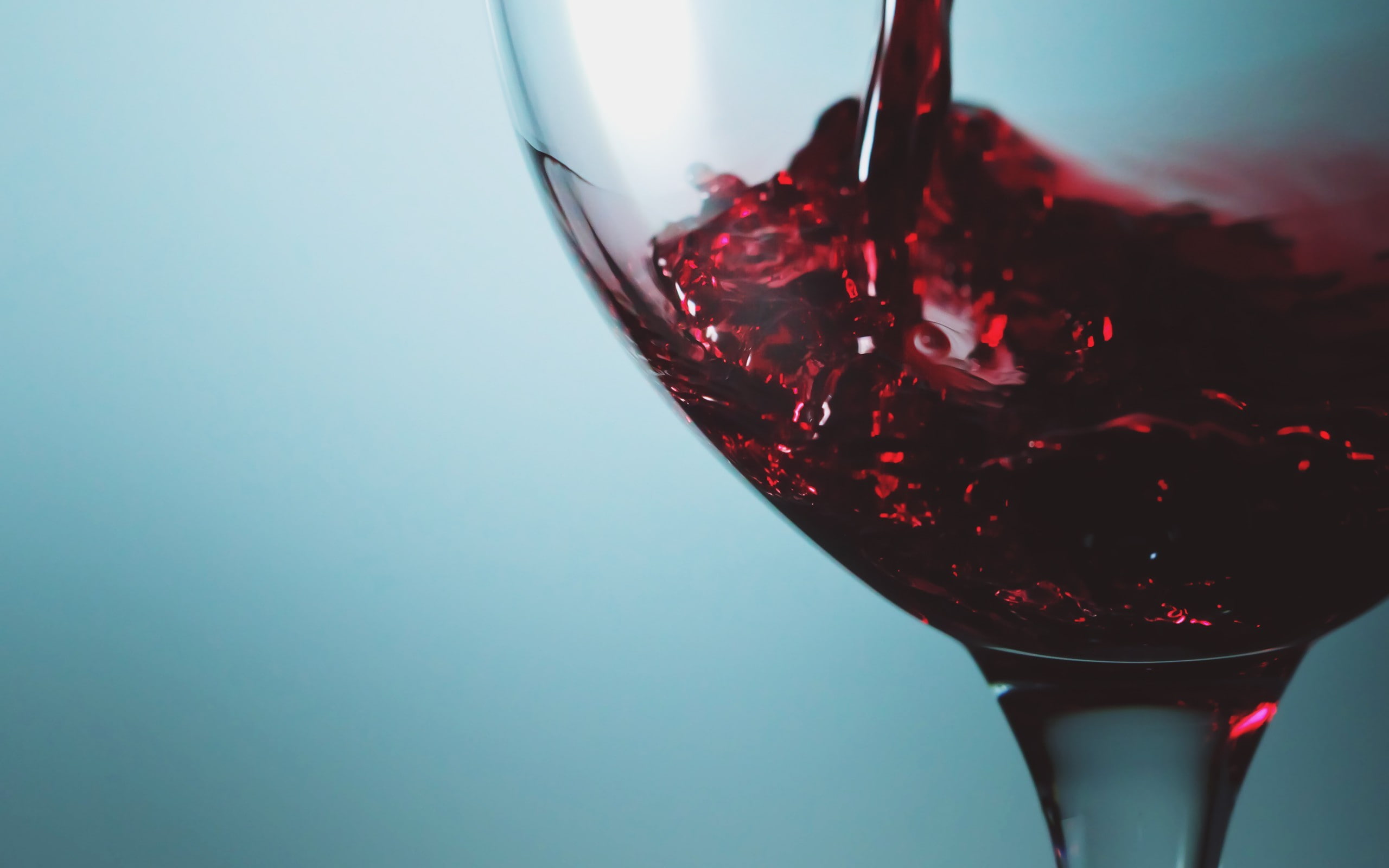 macro glass wine 2k