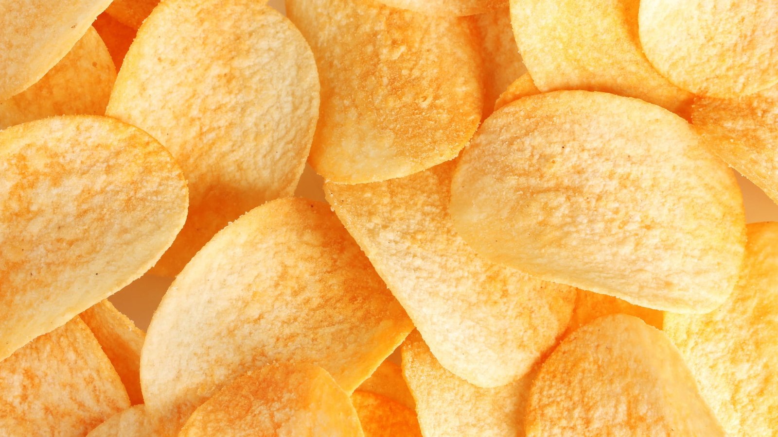 potato chips snack food yellow close up backgrounds gourmet 2k