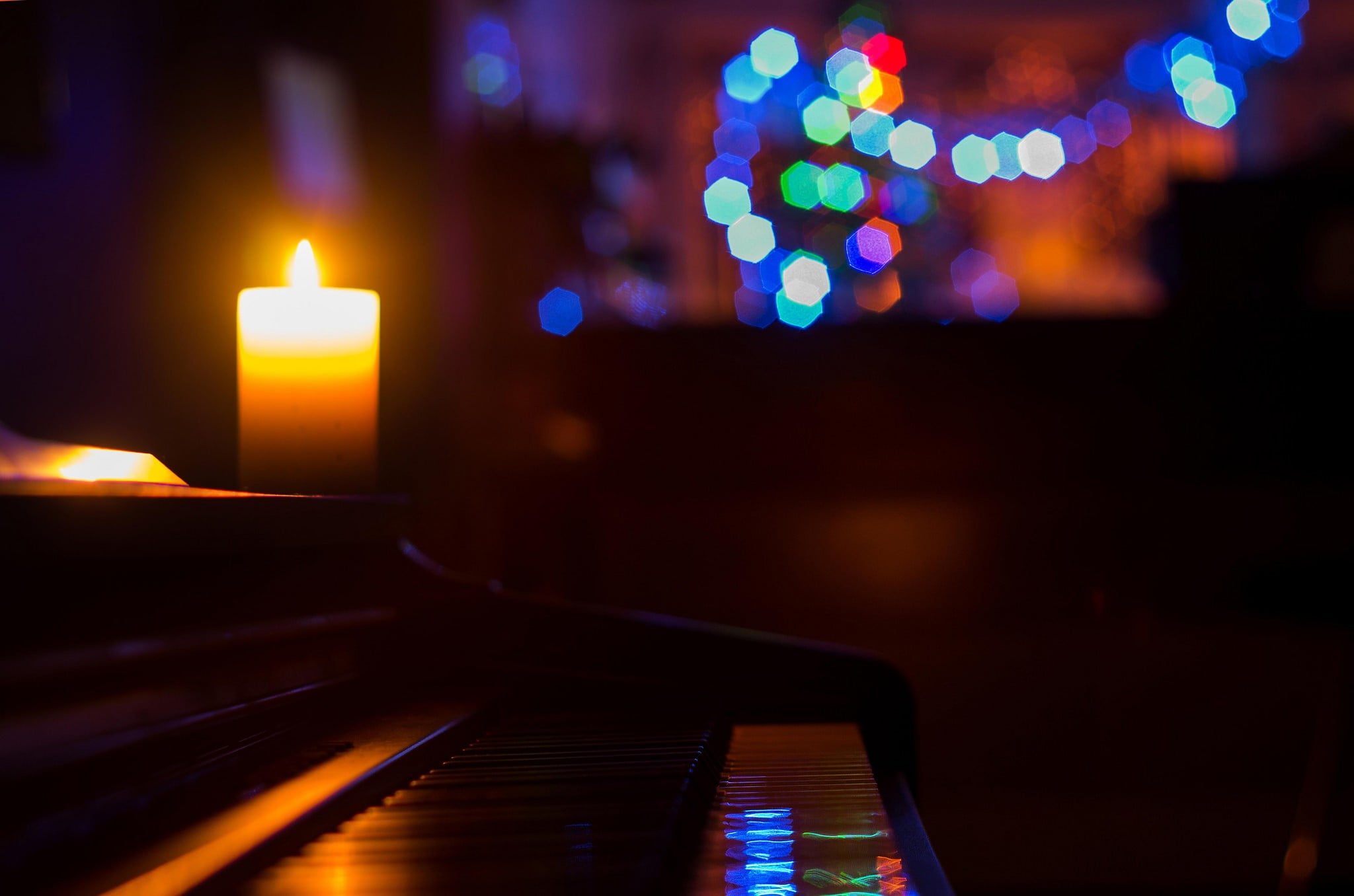 white pillar candle untitled candles piano macro colorful 2k