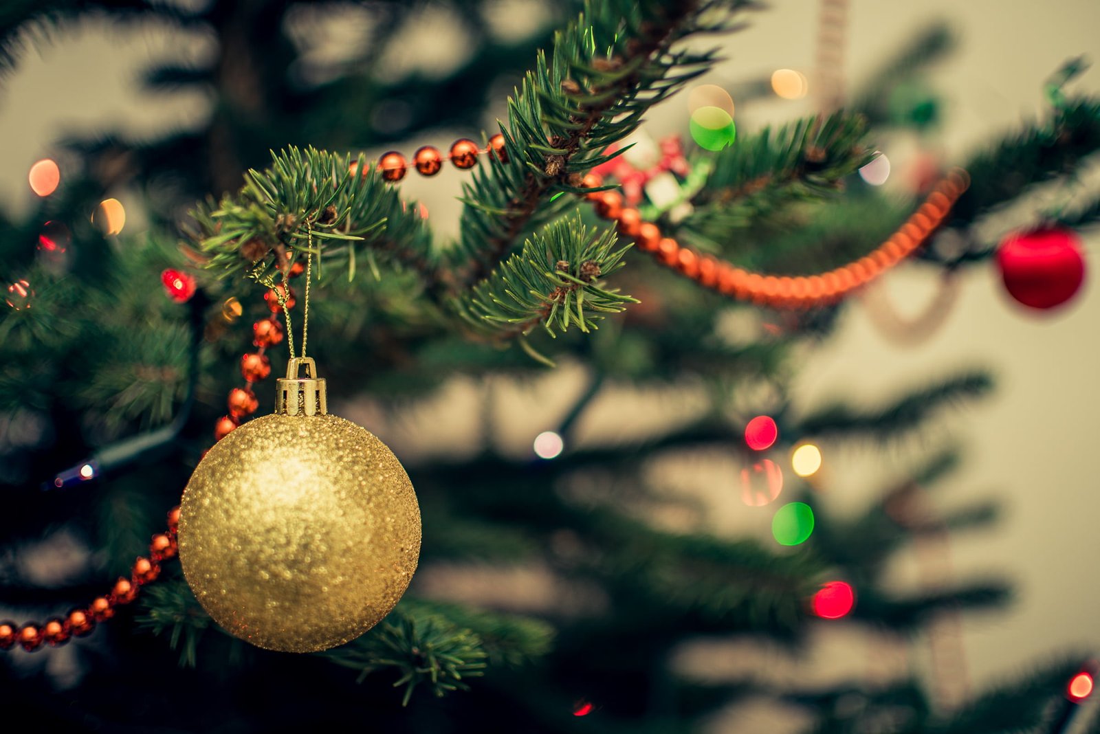 ball blur bokeh celebration christmas close up decoration 2k