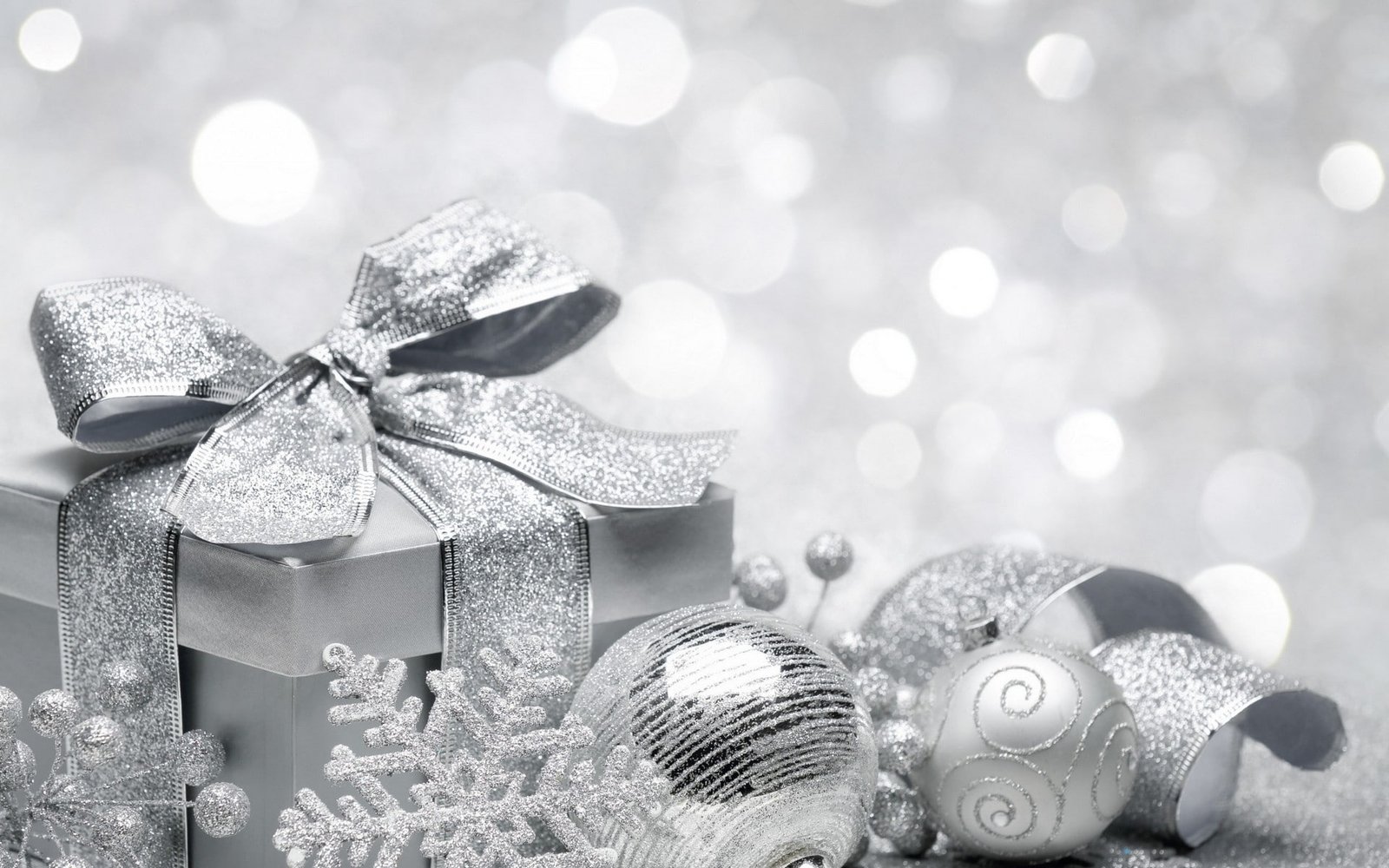 Christmas monochrome ornaments presents bokeh 2k