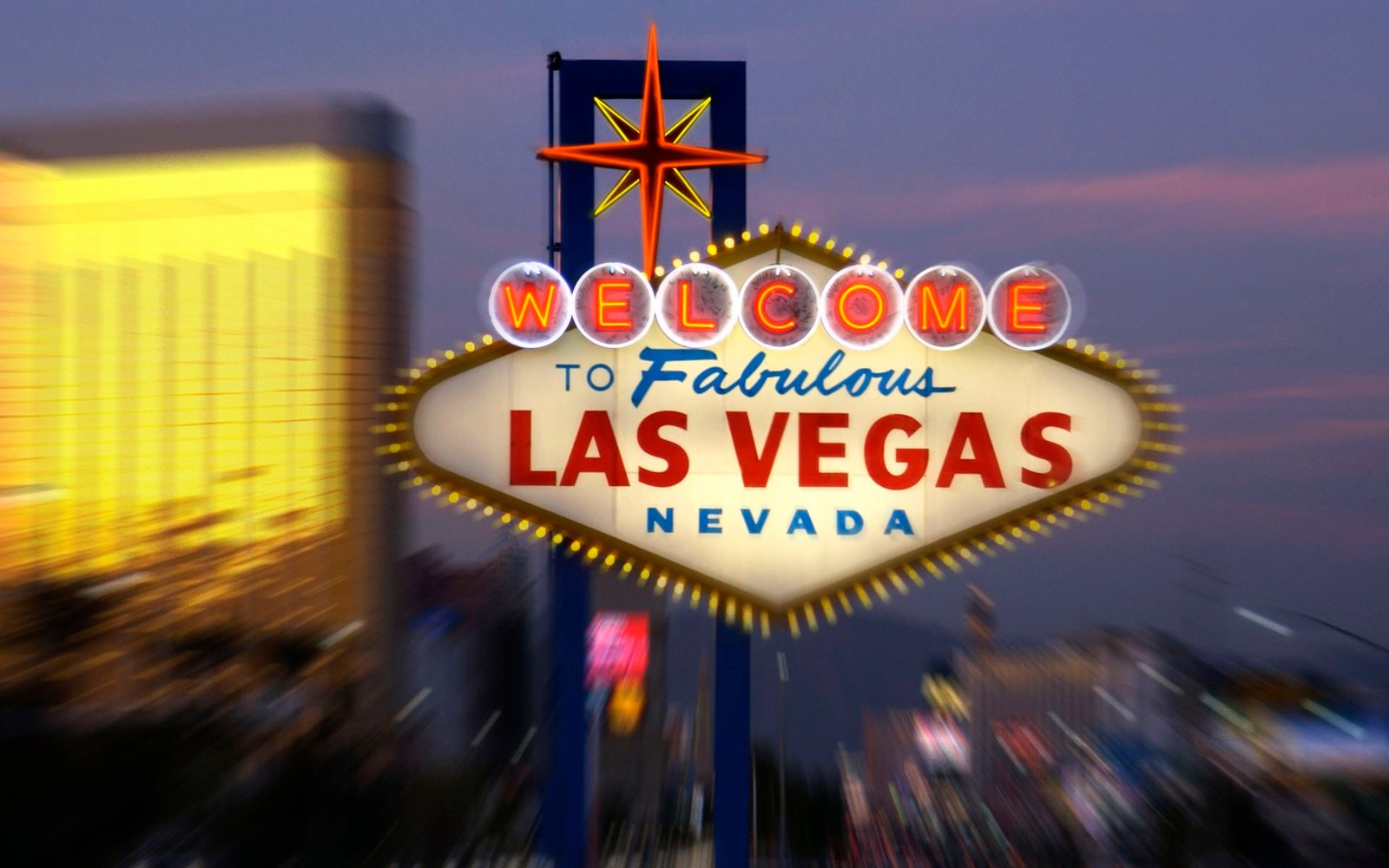 Las Vegas cityscape signs neon motion blur USA bokeh 2k