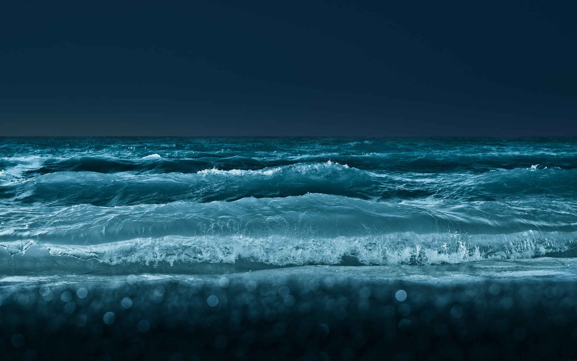 ocean waves photography of body water during night time beach 2k