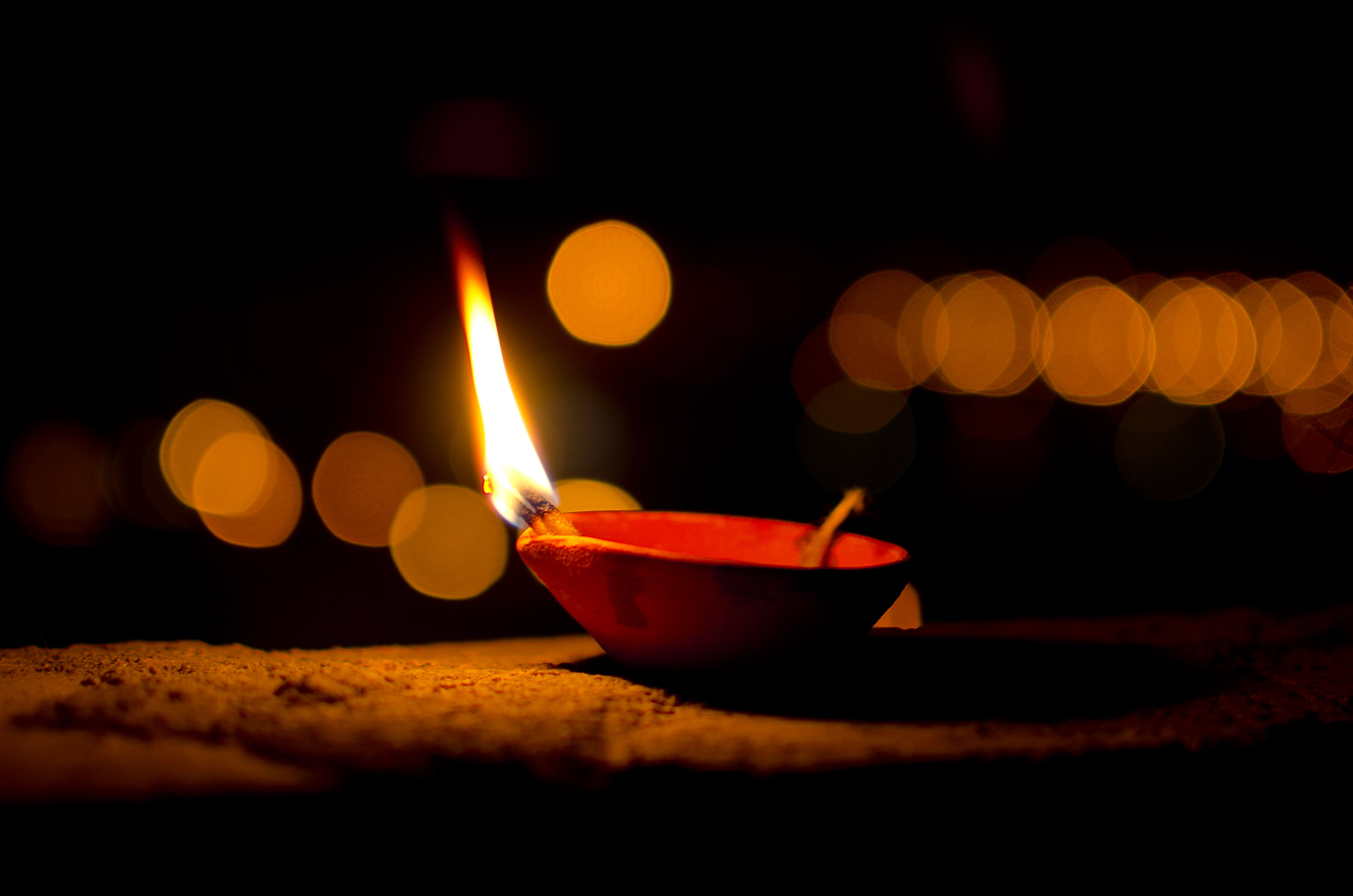 Religious Diwali Bokeh Candle 2k