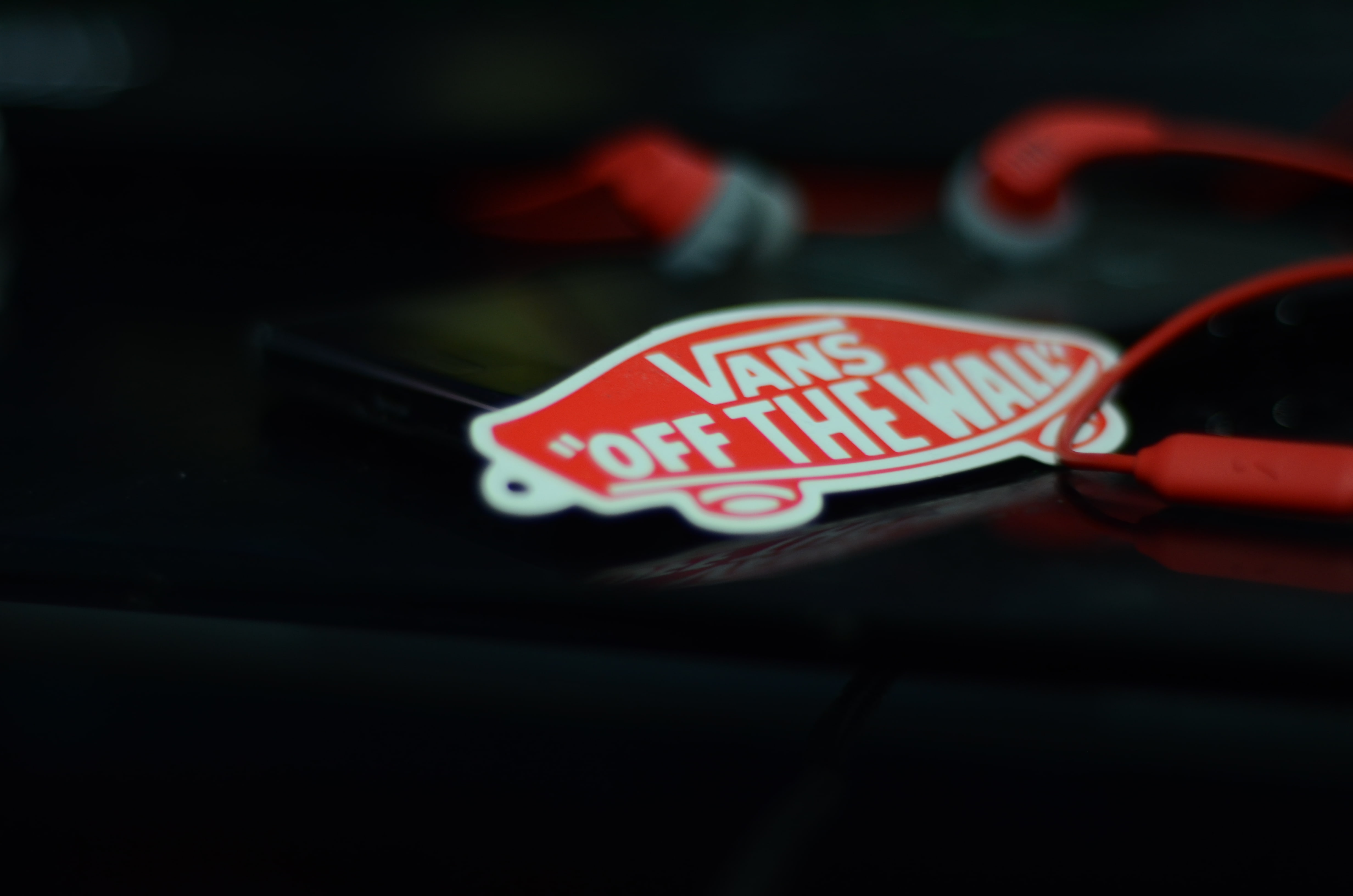 smartphone bokeh earphones vans text western script communication 2k 4k 5k