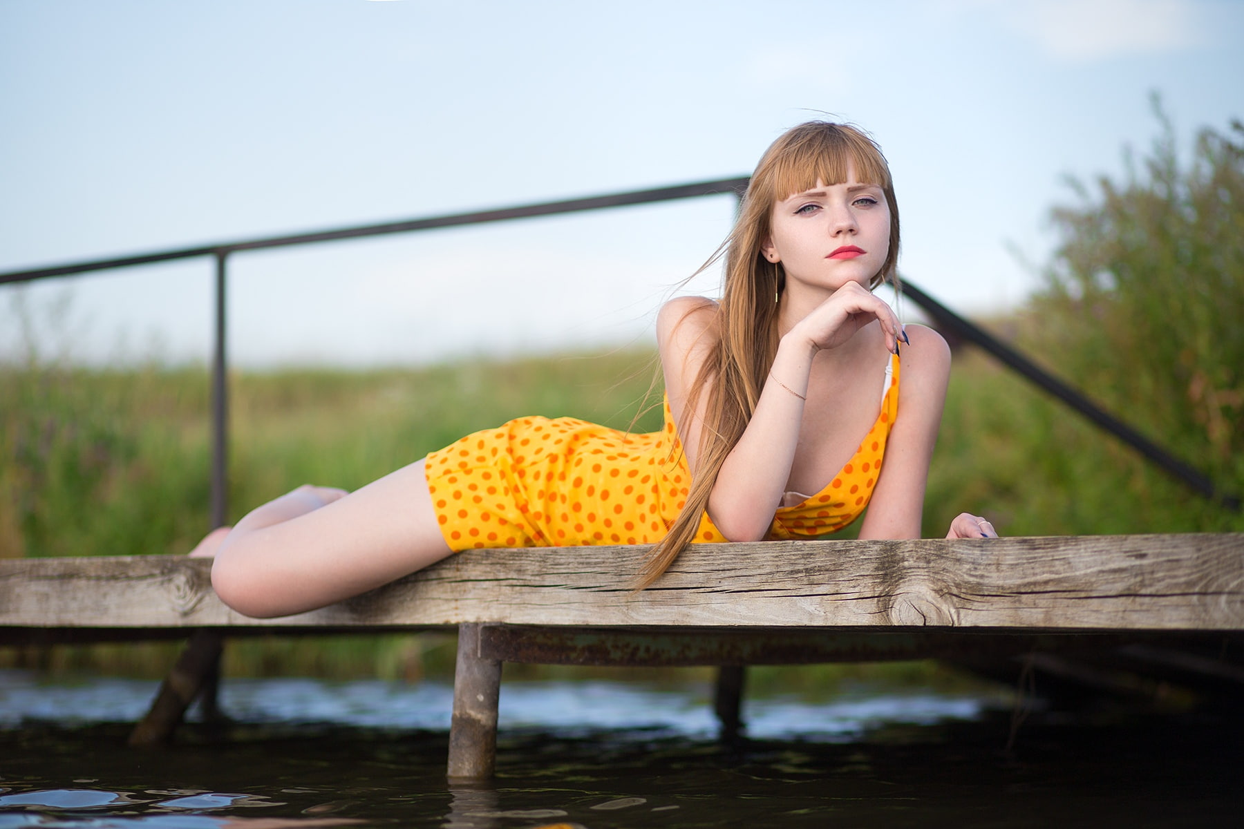 women model outdoors barefoot water dress yellow 2k
