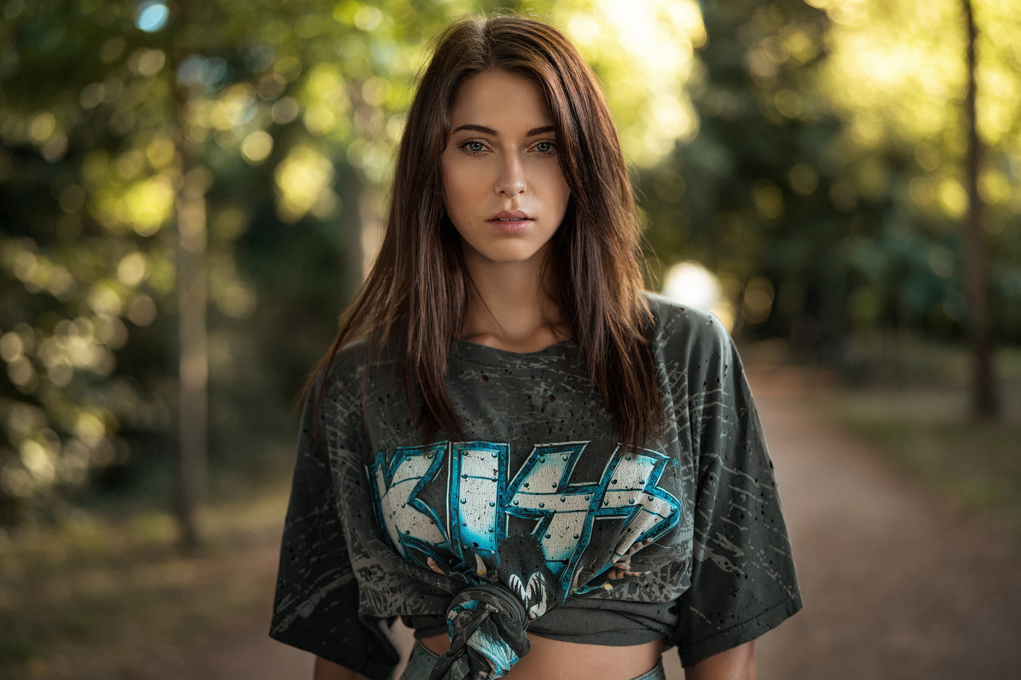 women s gray and blue shirt brunette depth of field eyes 2k