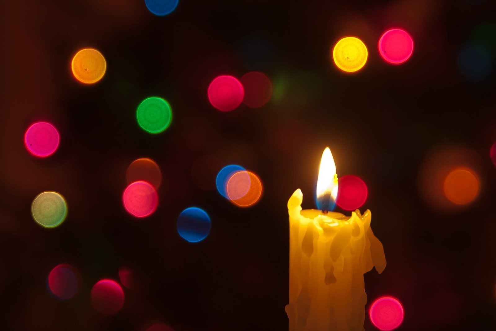 yellow candle bokeh photography candles illuminated fire burning 2k