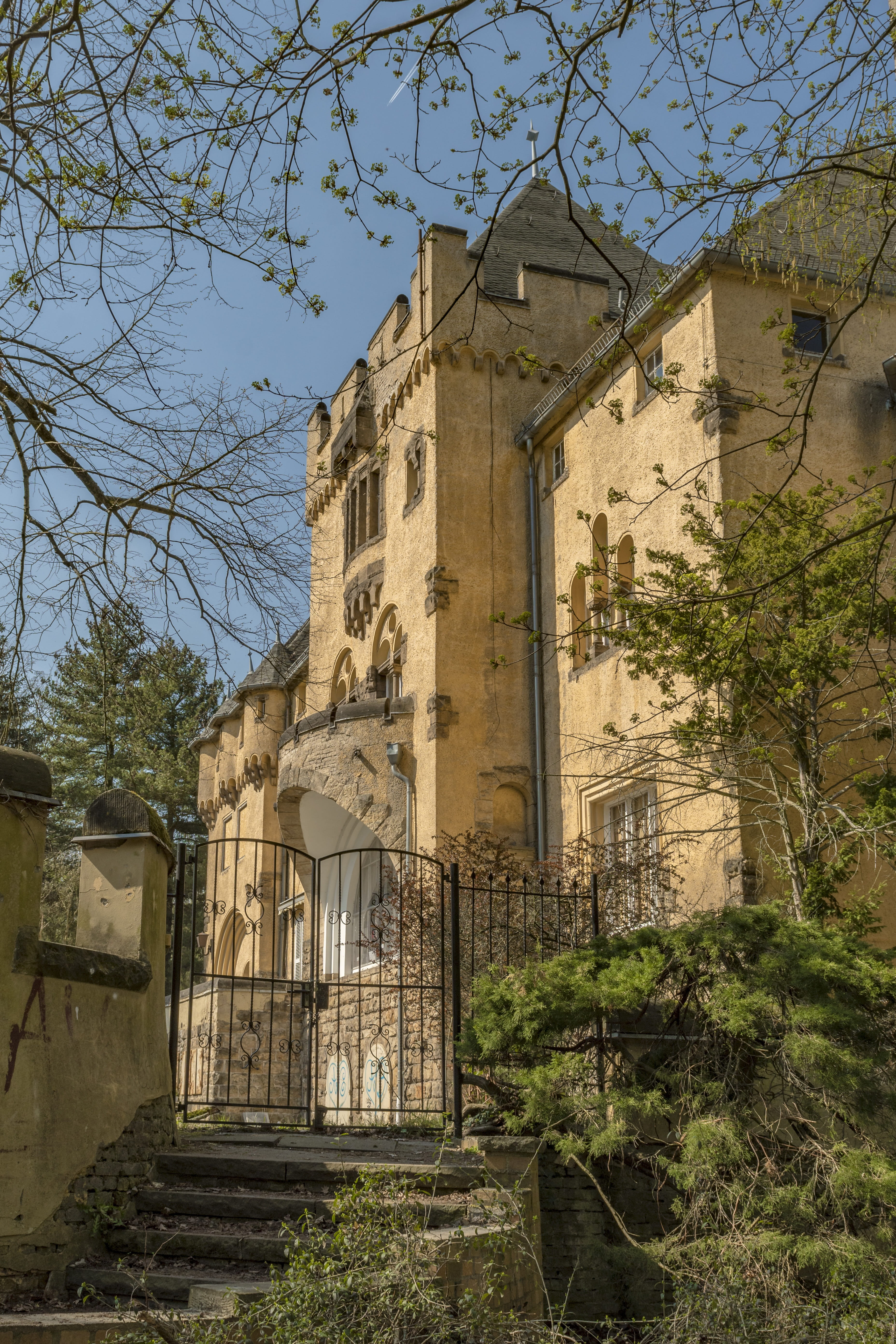 castle lost place ruin mystical historically gothic knight 2k 4k