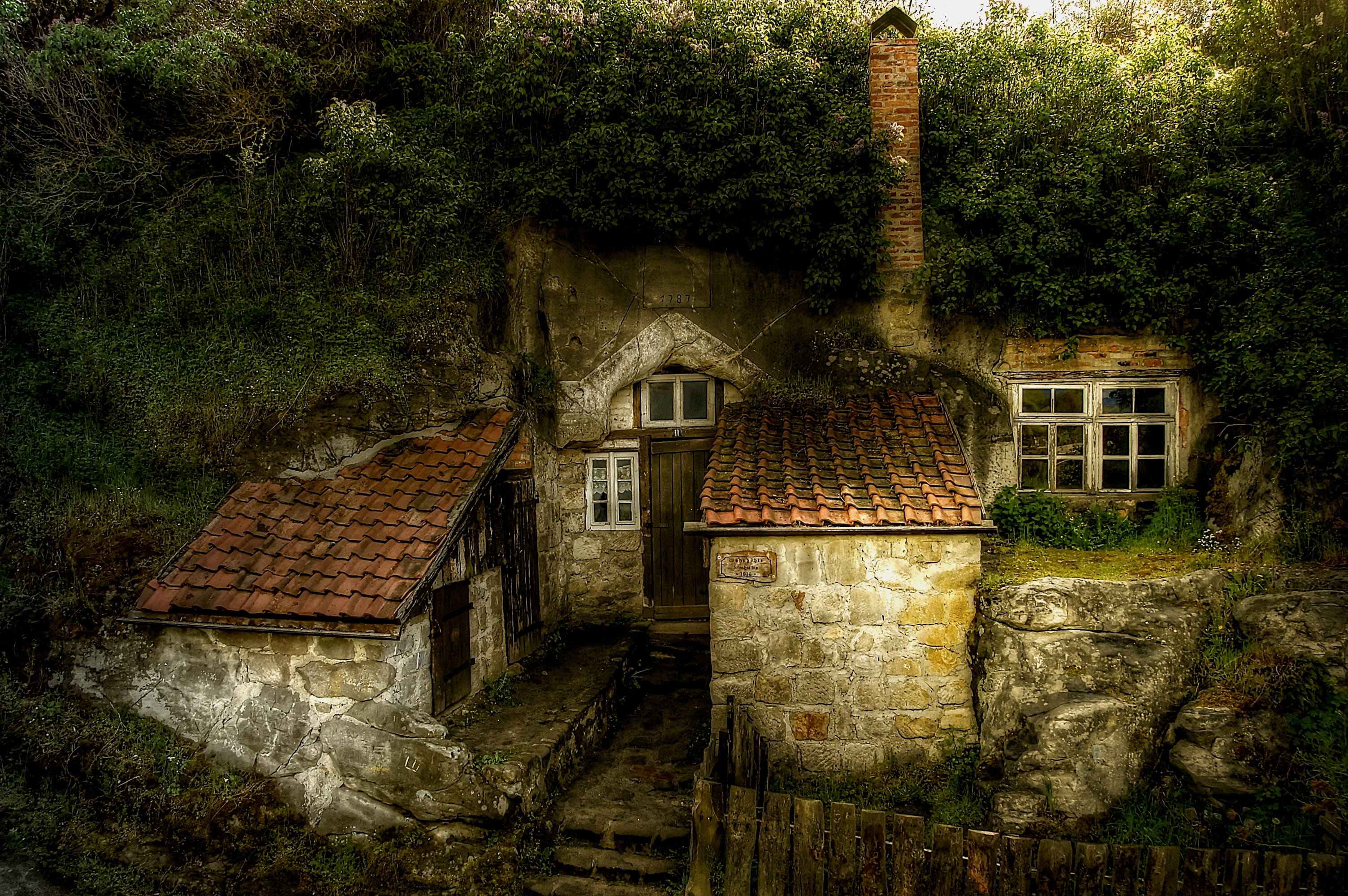 resin cave dwelling langenstein house rock landscape mountain 2k