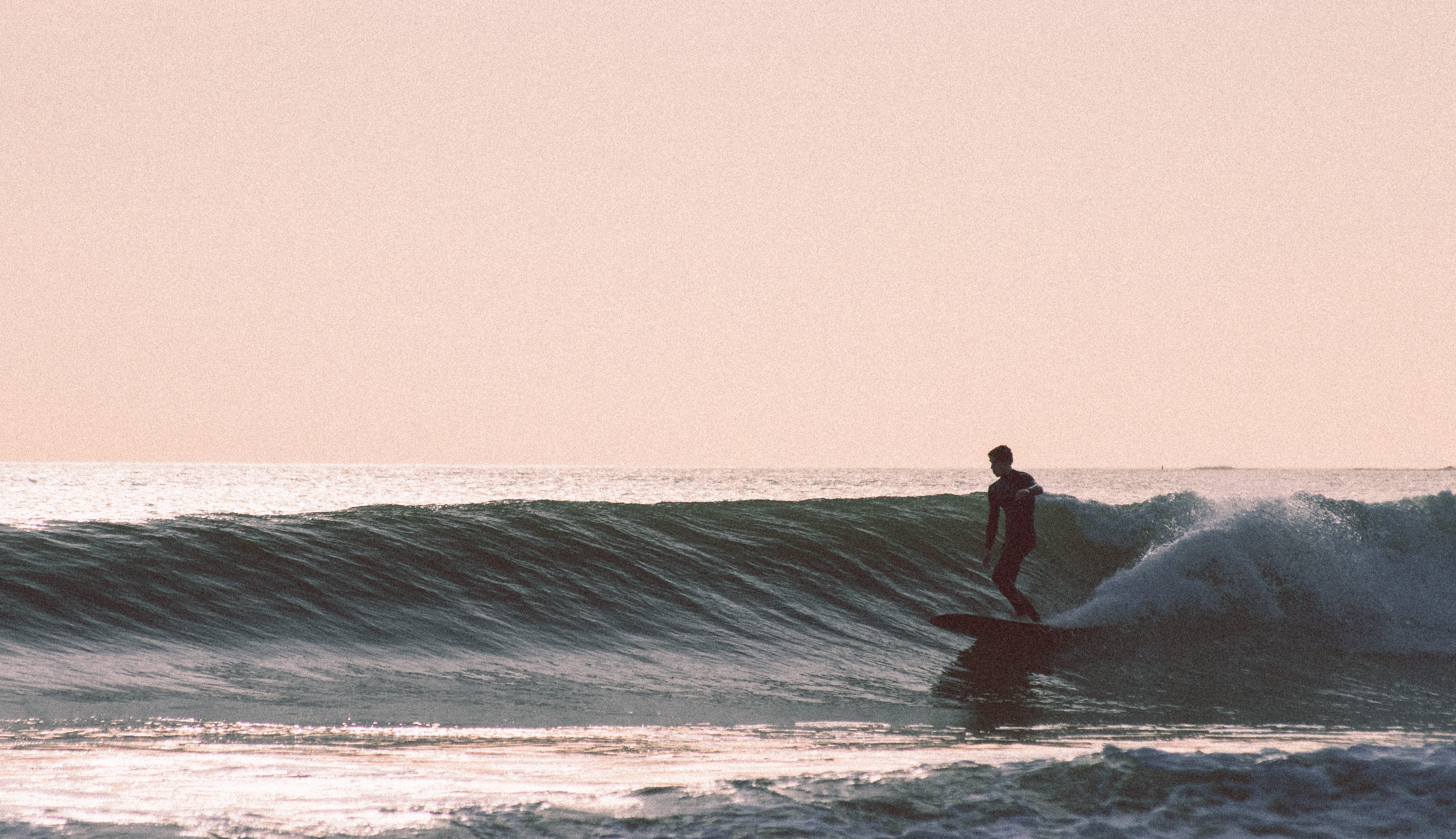 france pornichet man wave longboard surfing chill sun 2k 4k 5k