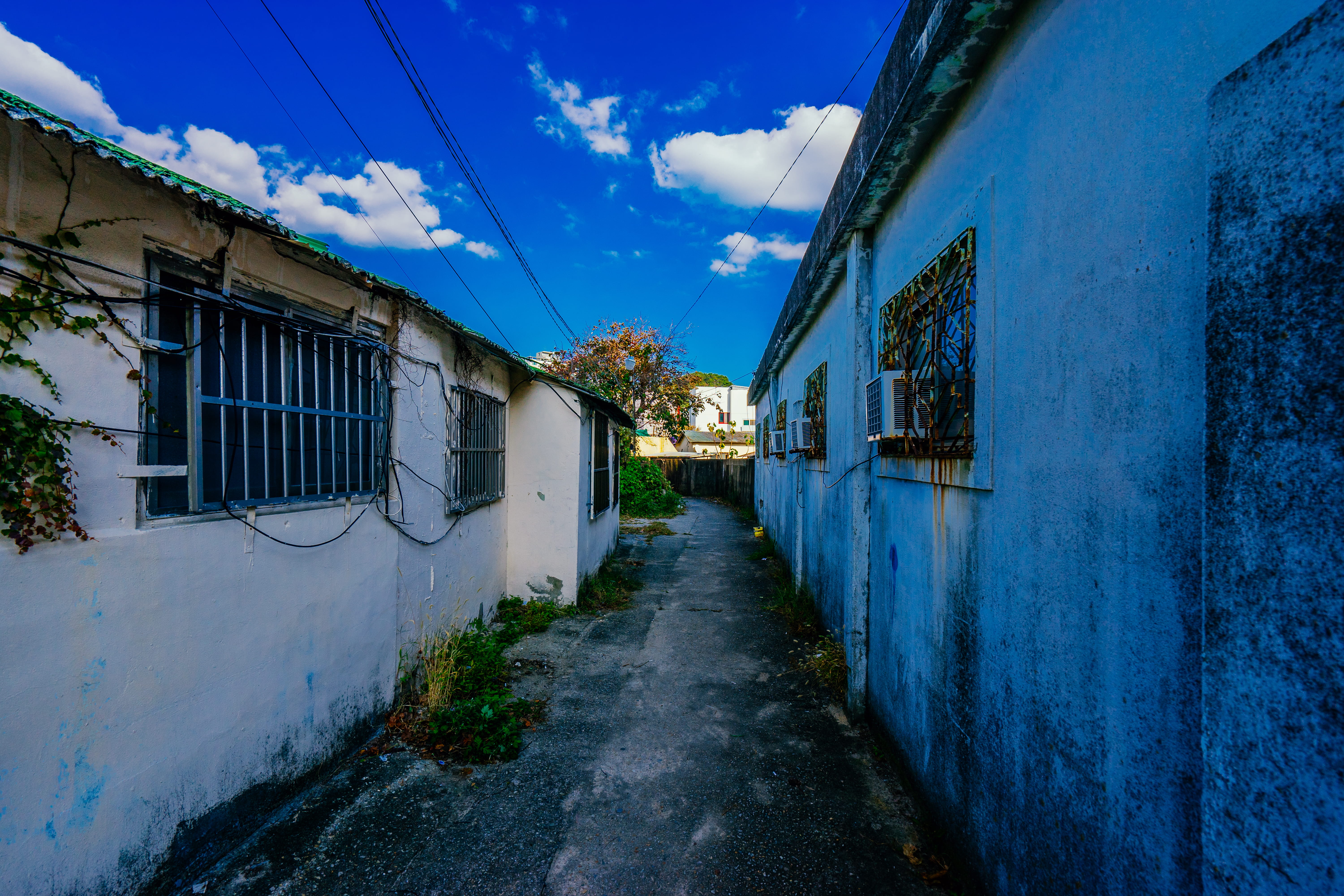 south korea street narrow blue old 2k 4k 5k