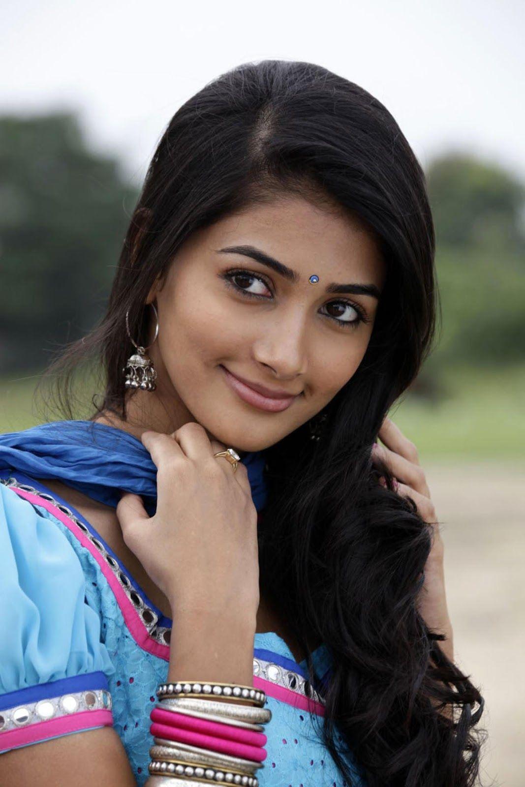 Pooja Hegde Indian Actress